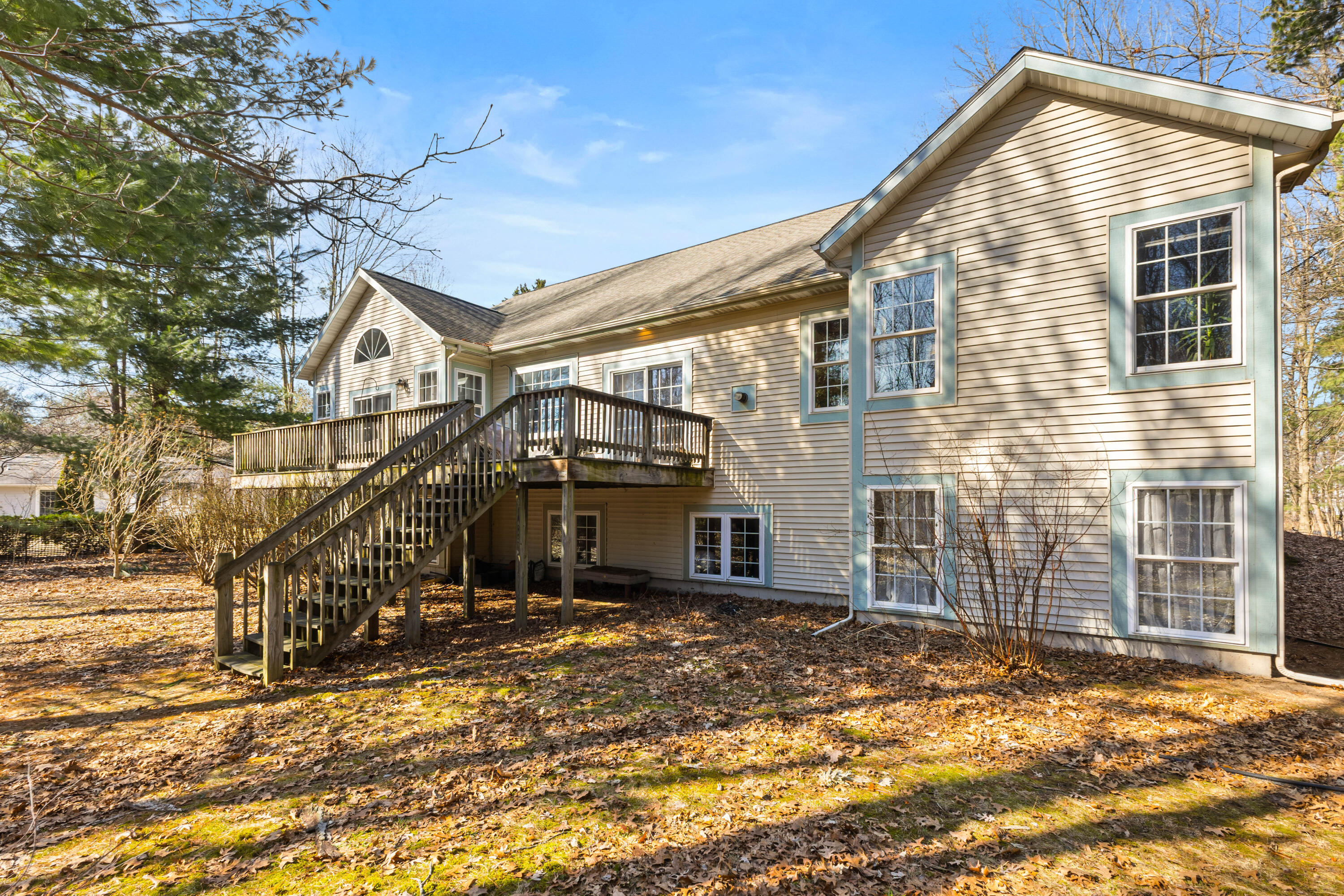 3317 Danglwood Court Muskegon MI 49444