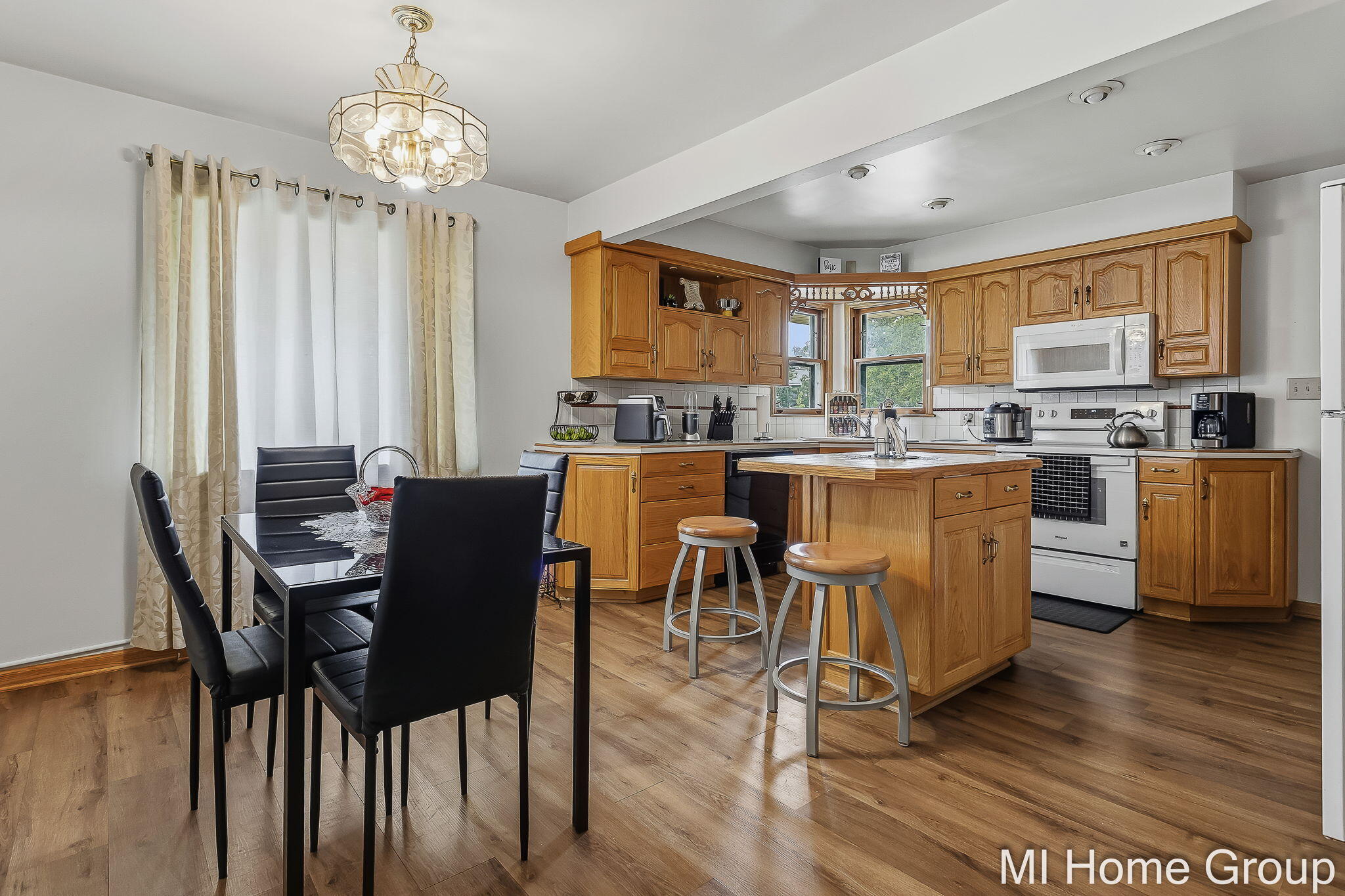 311 W 32nd Street Holland MI 49423