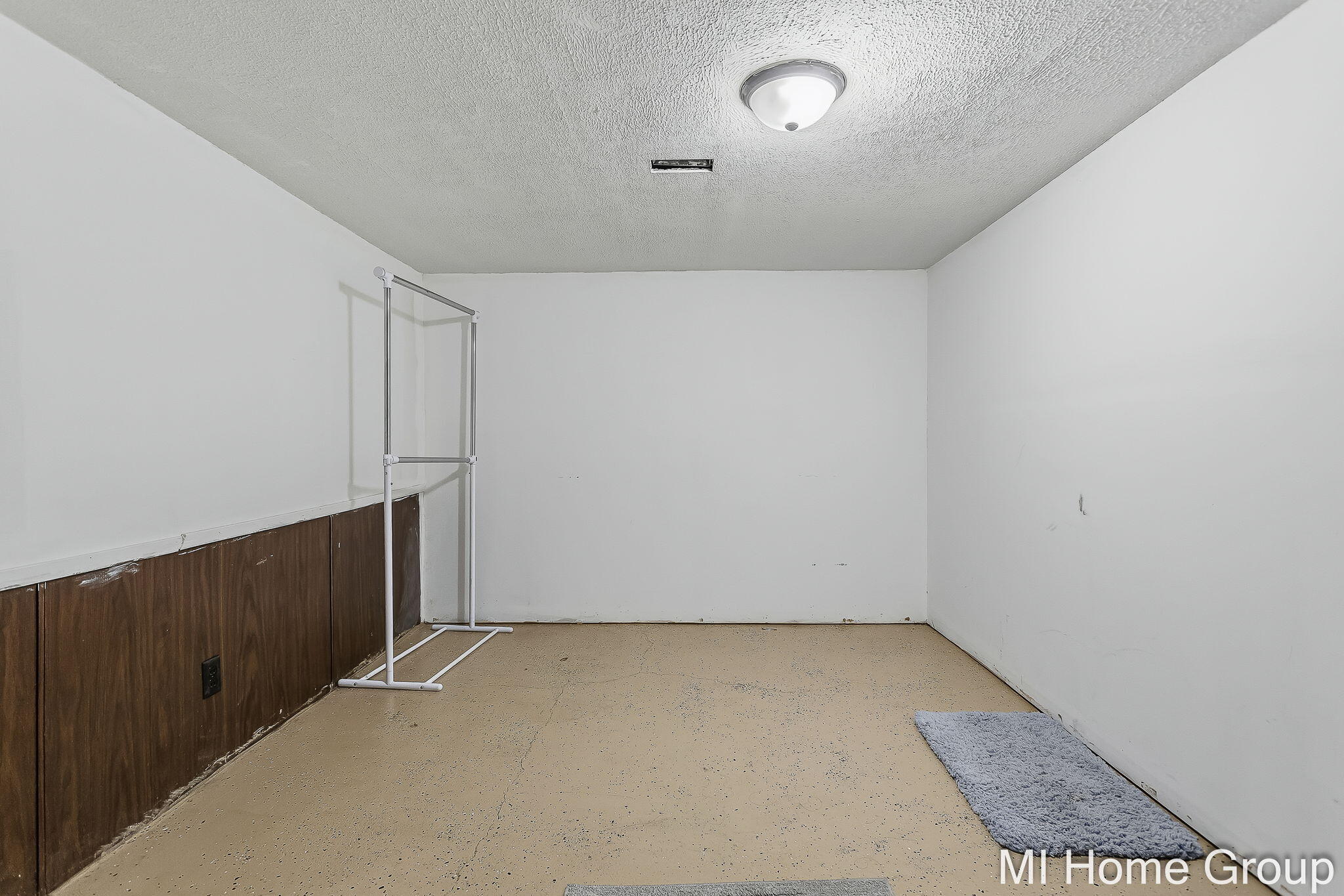 311 W 32nd Street Holland MI 49423