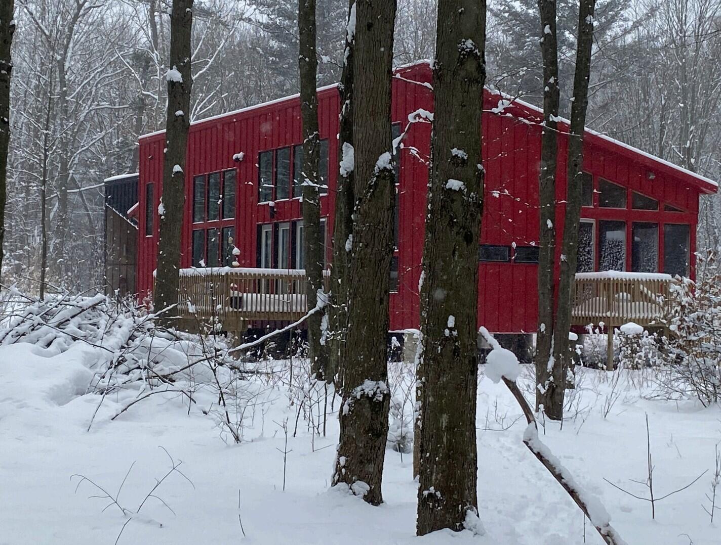 5479 Liland Trace Fennville MI 49408