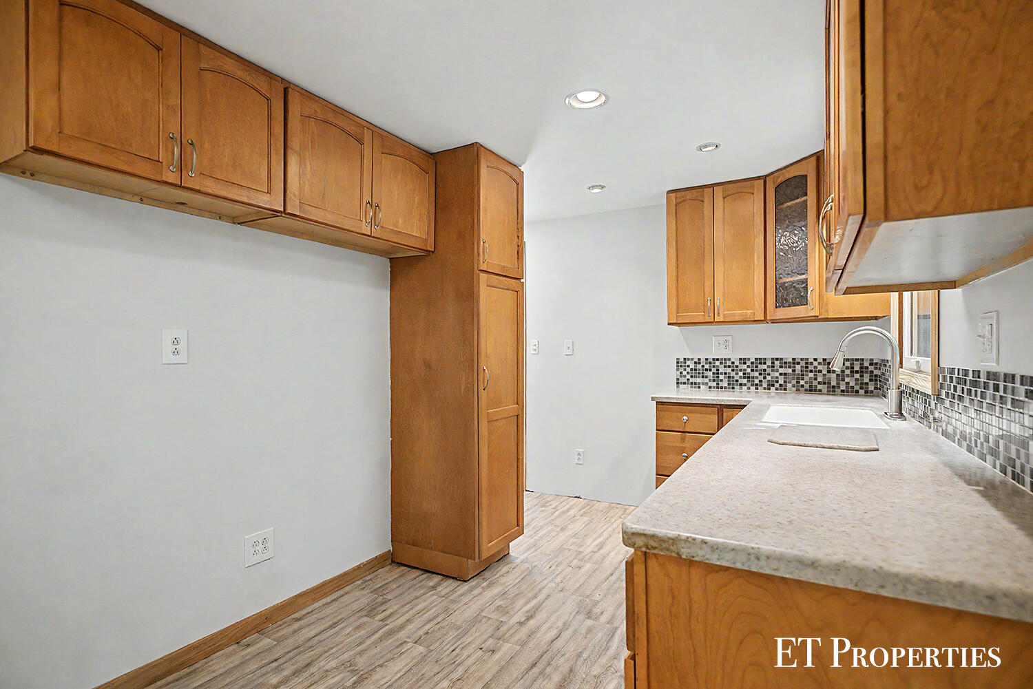 3739 Grape Avenue NE Grand Rapids MI 49525