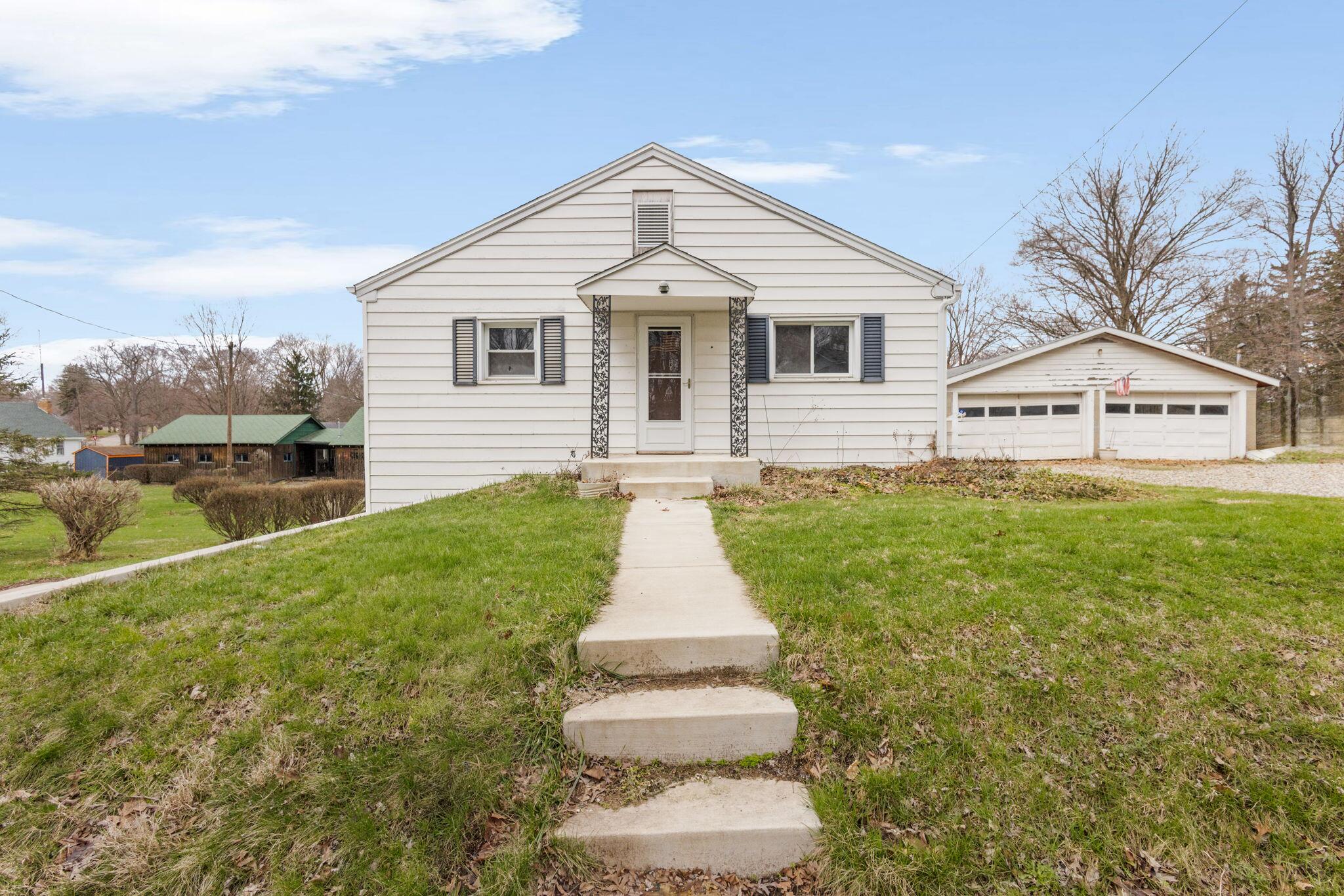 204 Terre Coupe Street Buchanan MI 49107