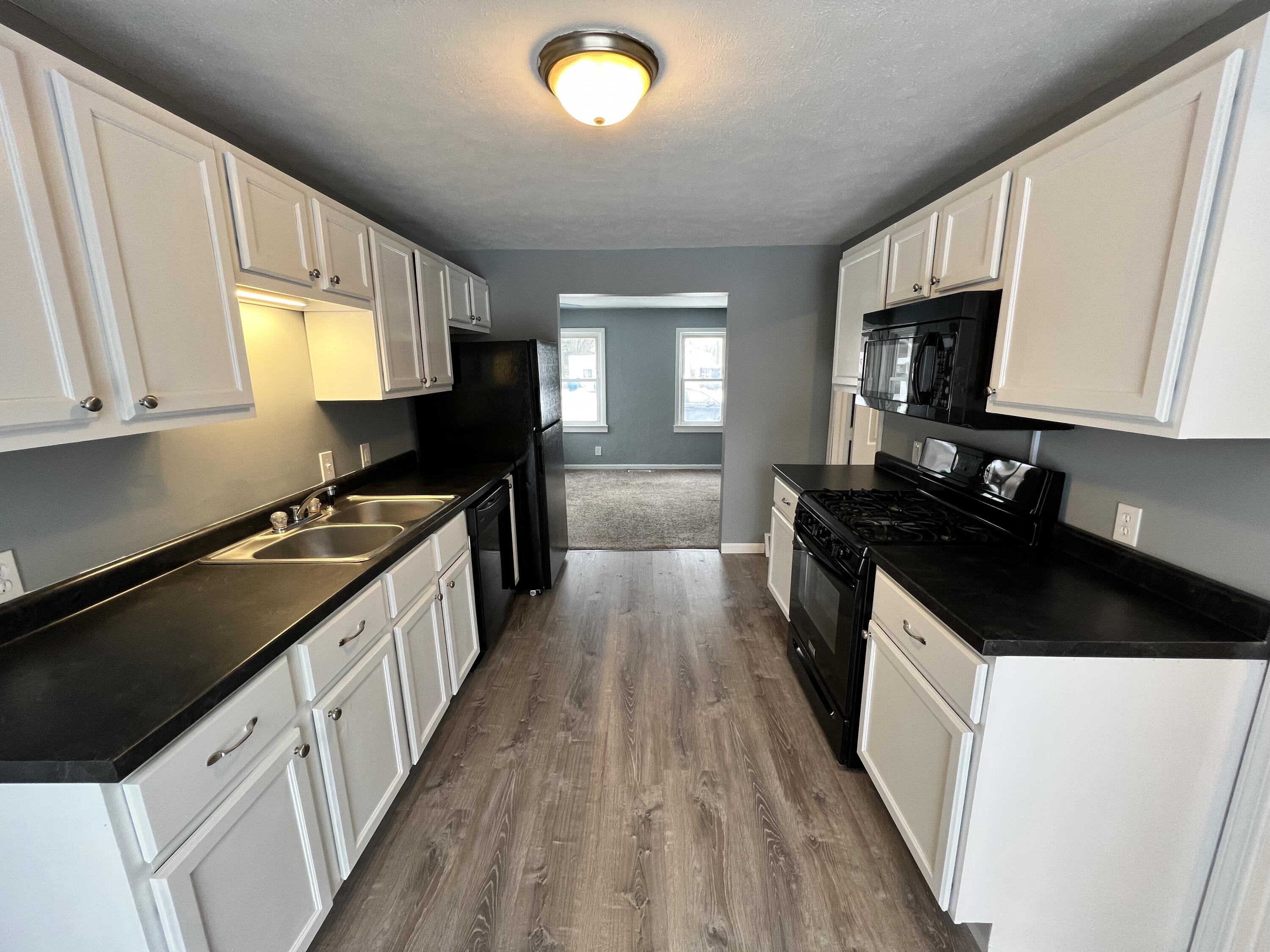 1046 Ducey Avenue Muskegon MI 49442