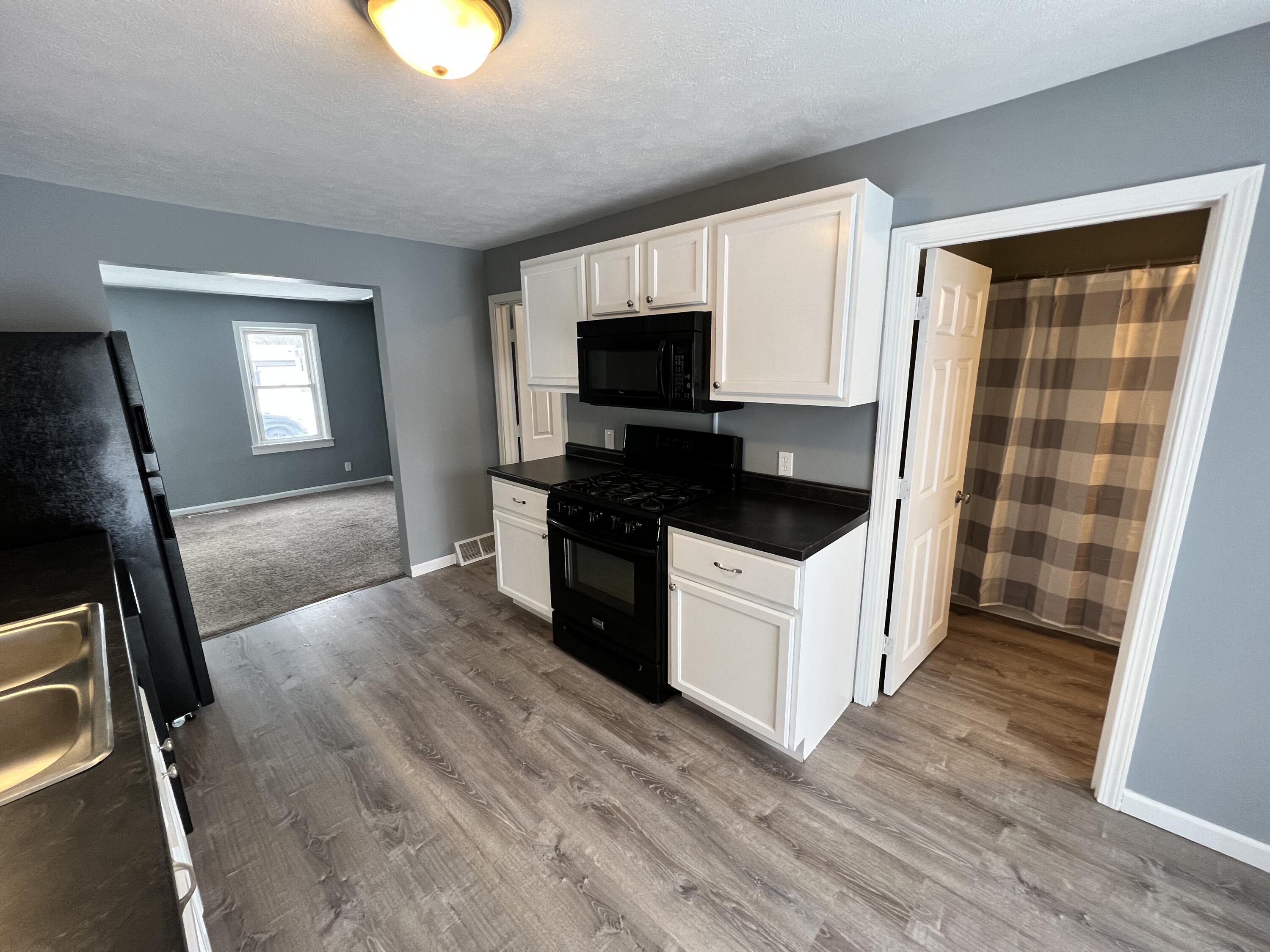 1046 Ducey Avenue Muskegon MI 49442