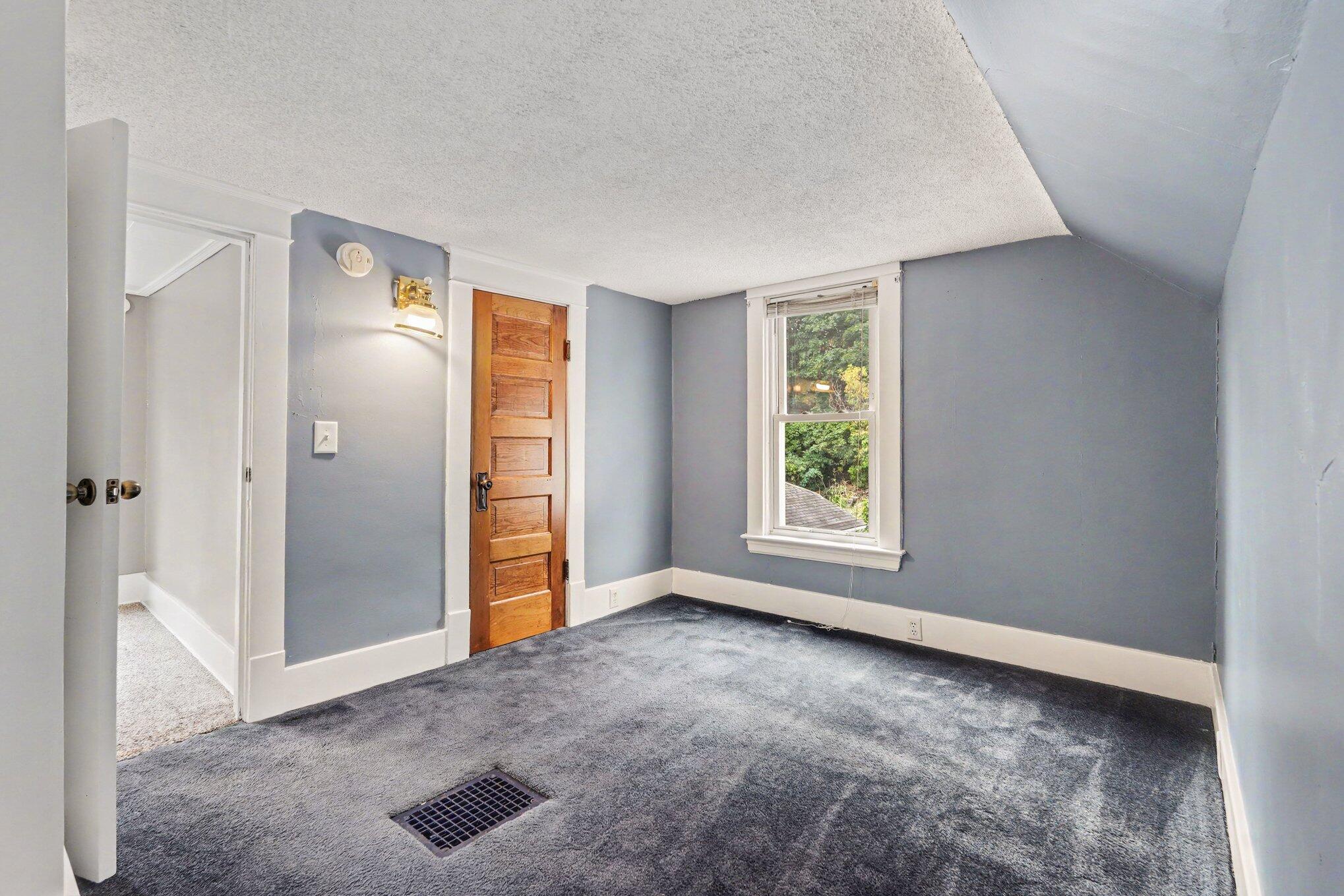 1537 Powers Avenue NW Grand Rapids MI 49504