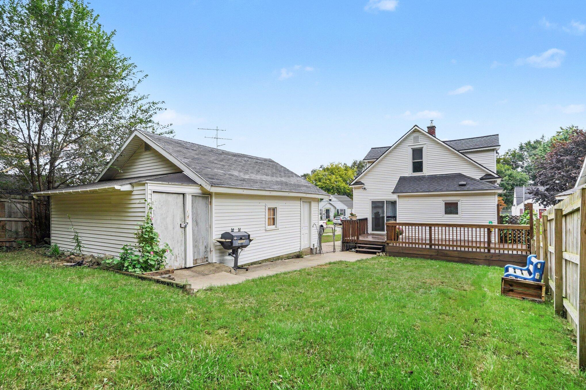 1537 Powers Avenue NW Grand Rapids MI 49504