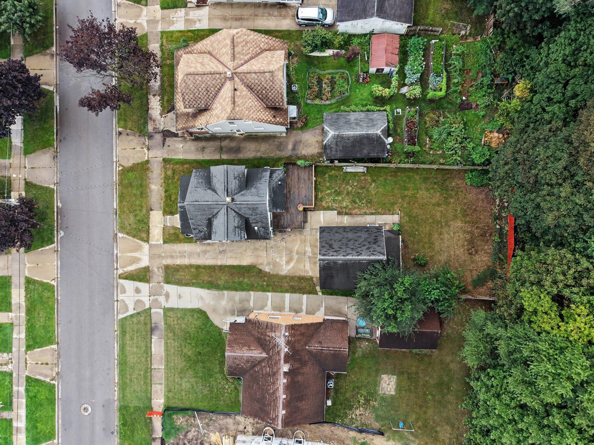 1537 Powers Avenue NW Grand Rapids MI 49504