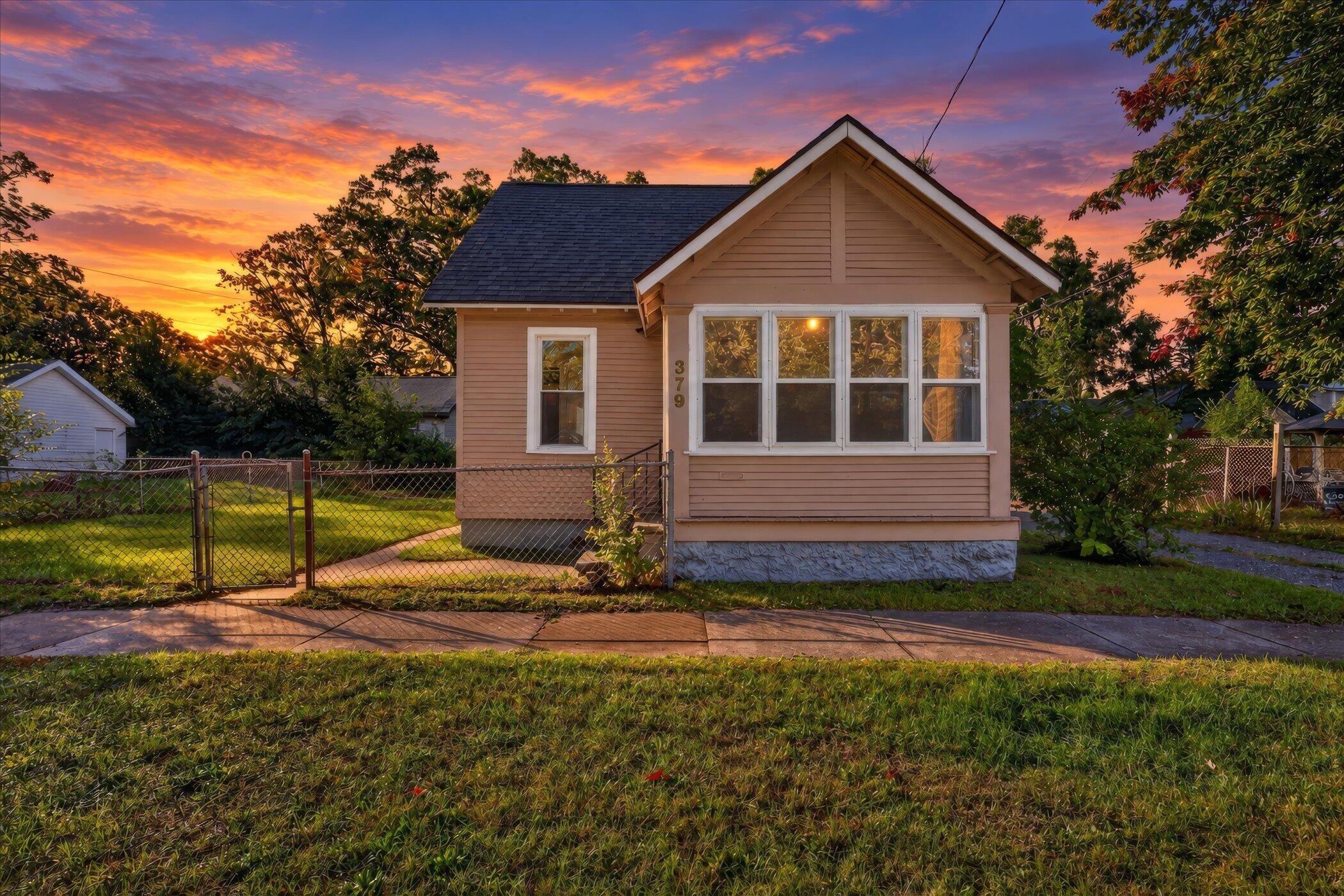 379 E Dale Avenue Muskegon MI 49442
