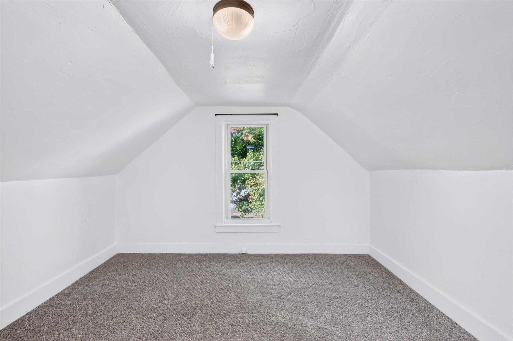 379 E Dale Avenue Muskegon MI 49442