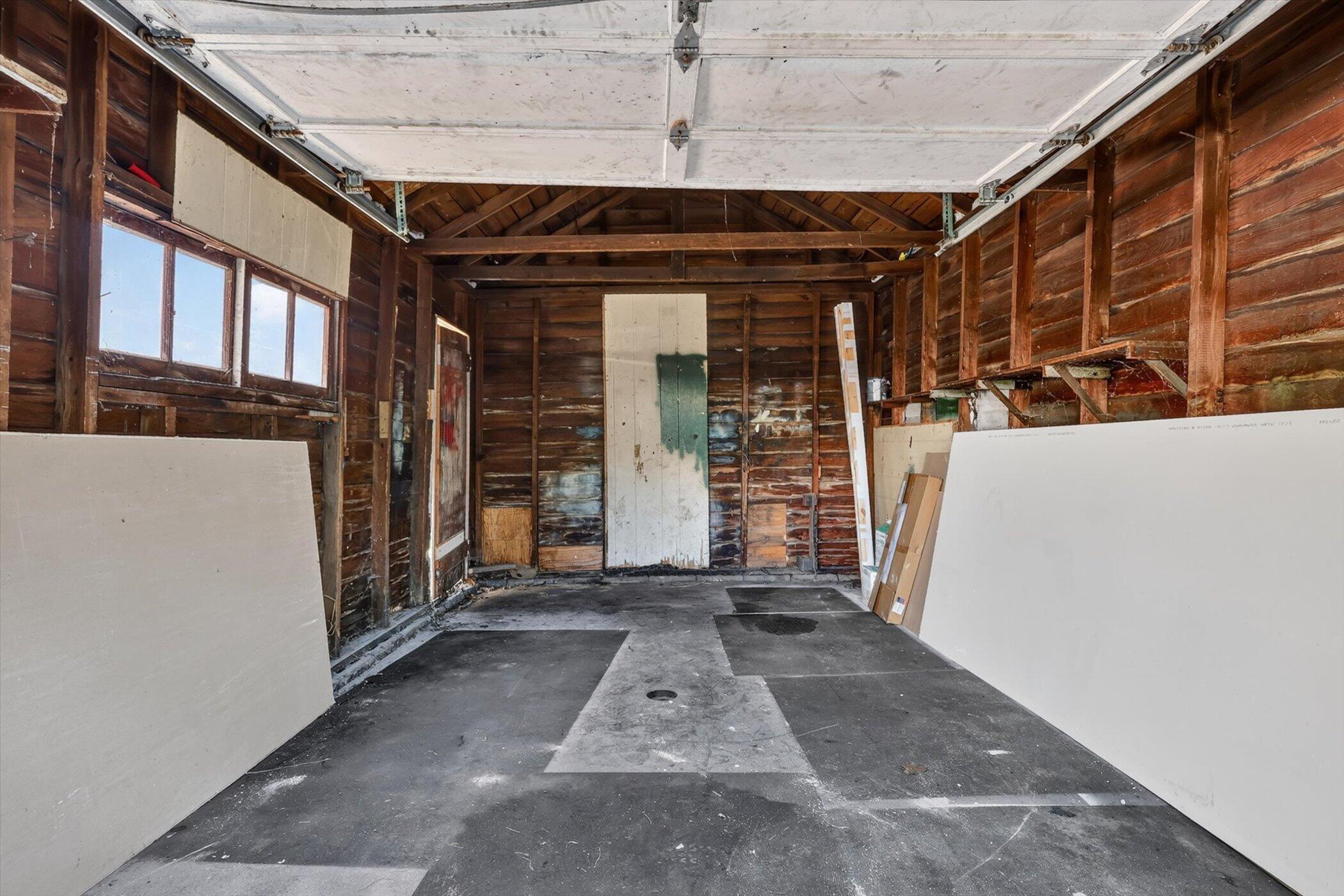379 E Dale Avenue Muskegon MI 49442