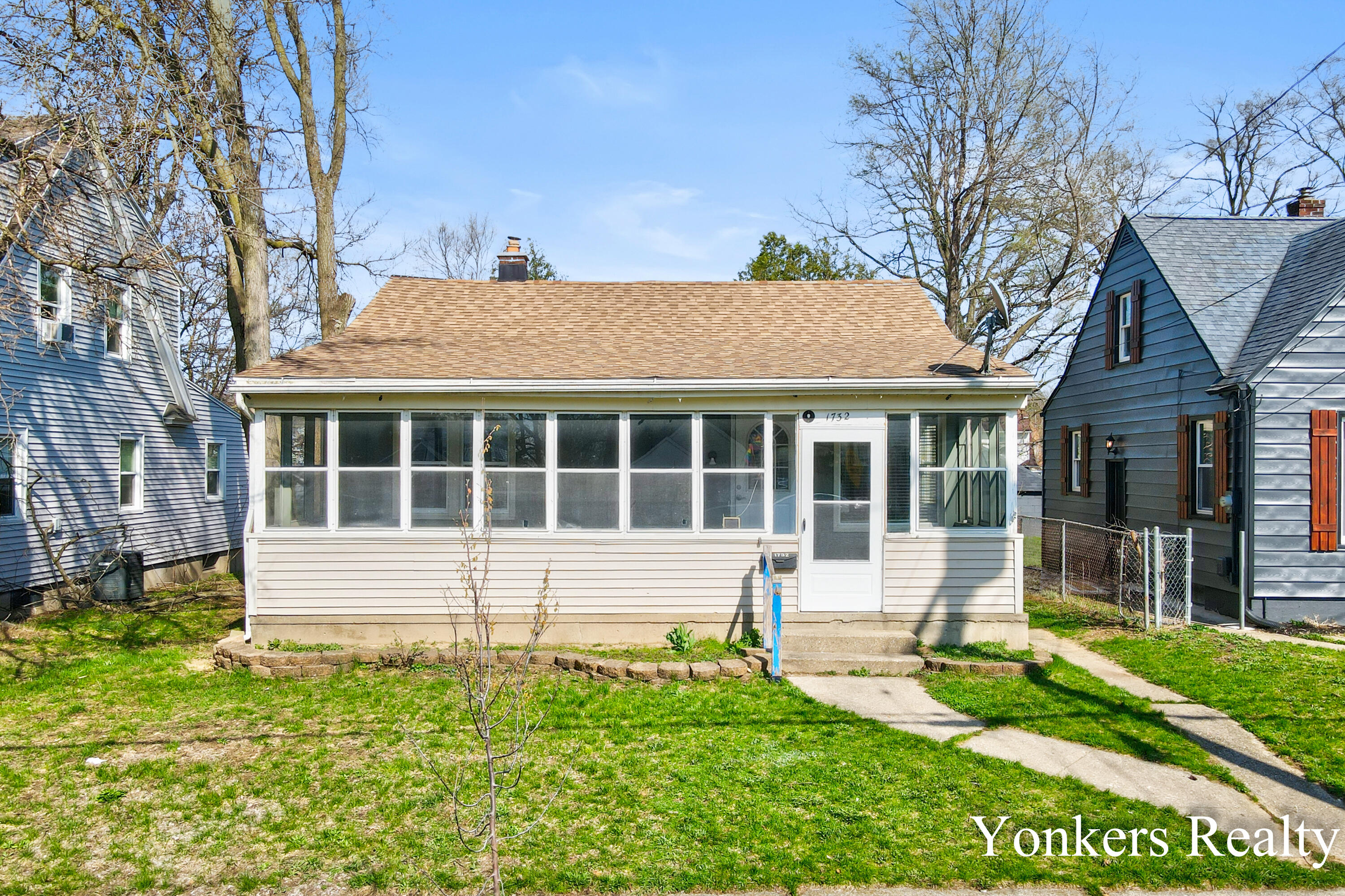 1732 Silver Avenue SE Grand Rapids MI 49507