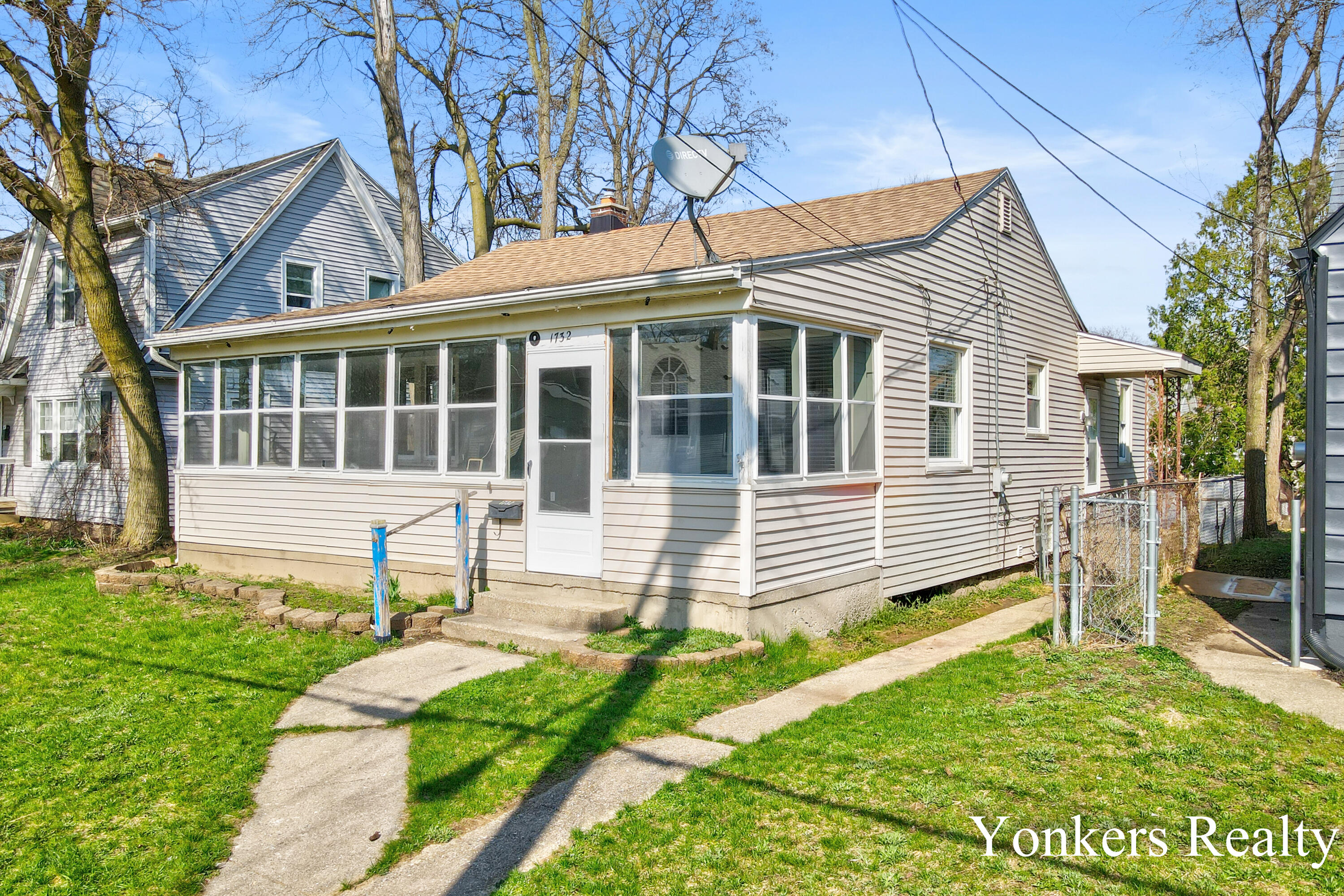 1732 Silver Avenue SE Grand Rapids MI 49507