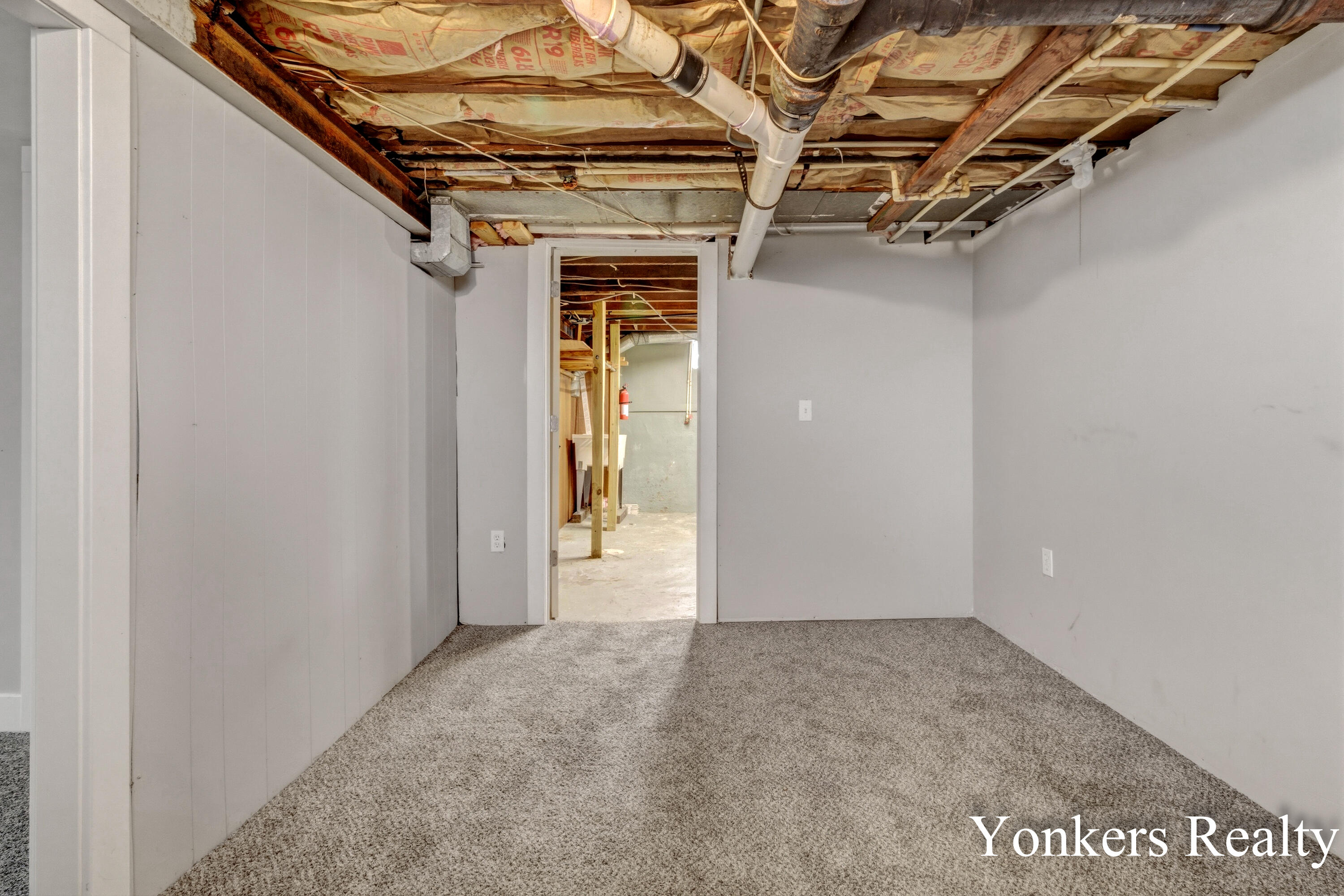 1732 Silver Avenue SE Grand Rapids MI 49507
