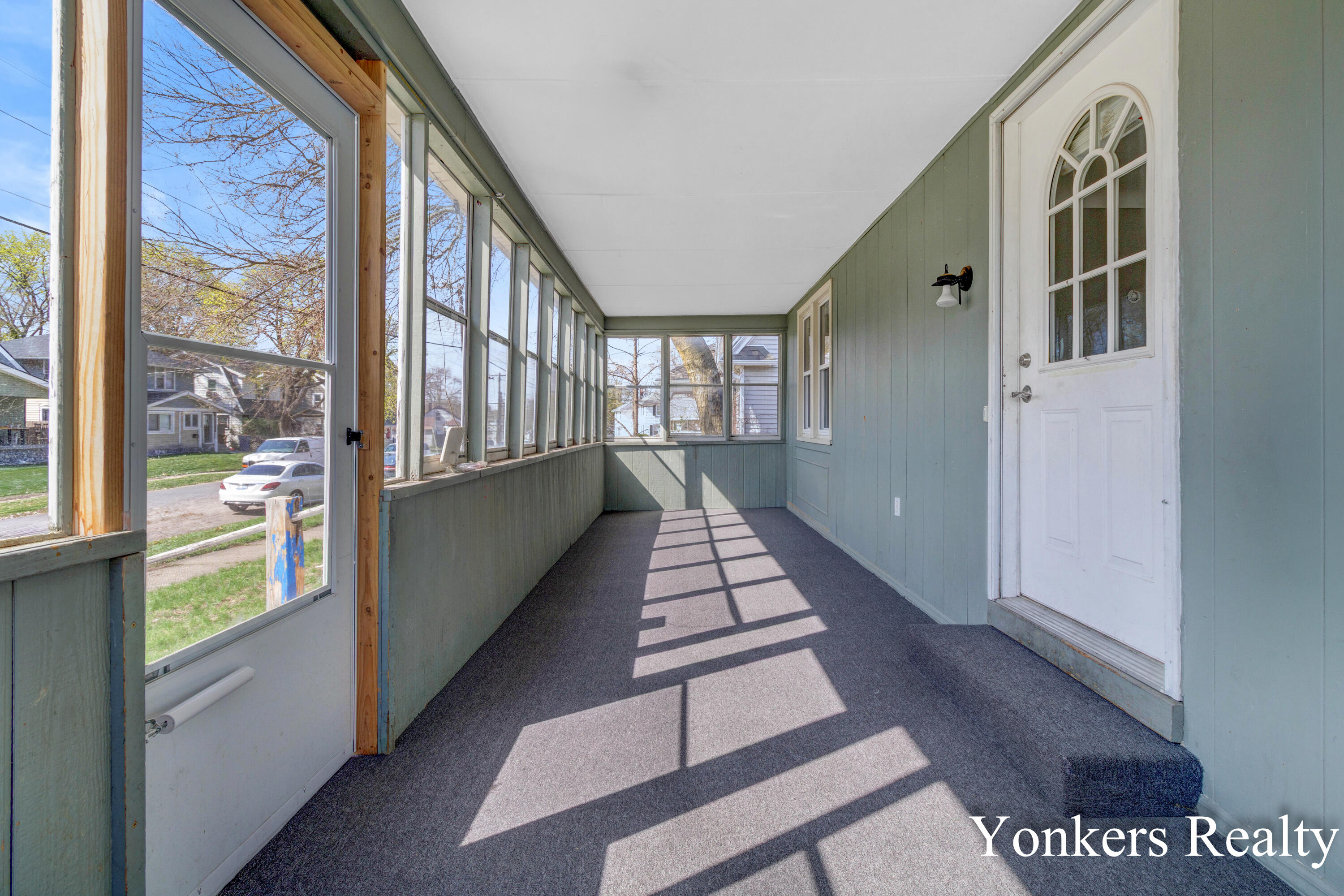 1732 Silver Avenue SE Grand Rapids MI 49507
