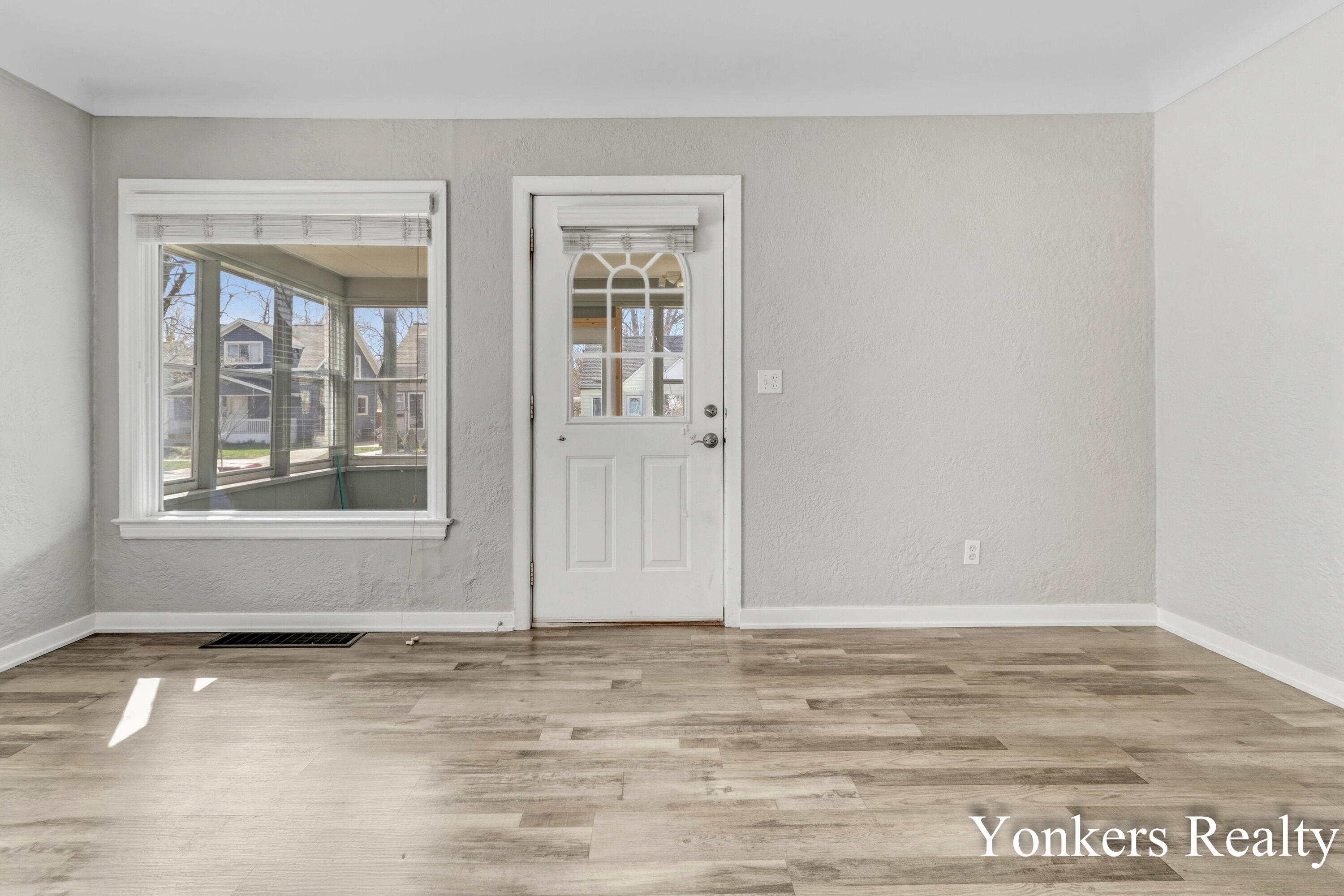 1732 Silver Avenue SE Grand Rapids MI 49507