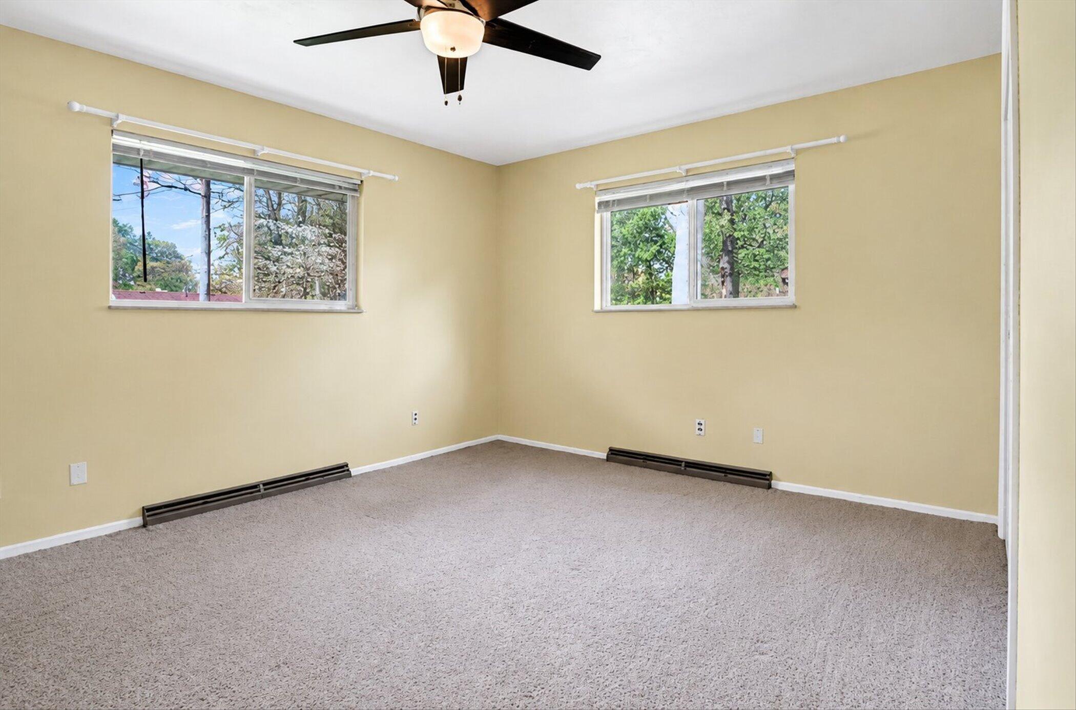 26414 Redfield Street Edwardsburg MI 49112