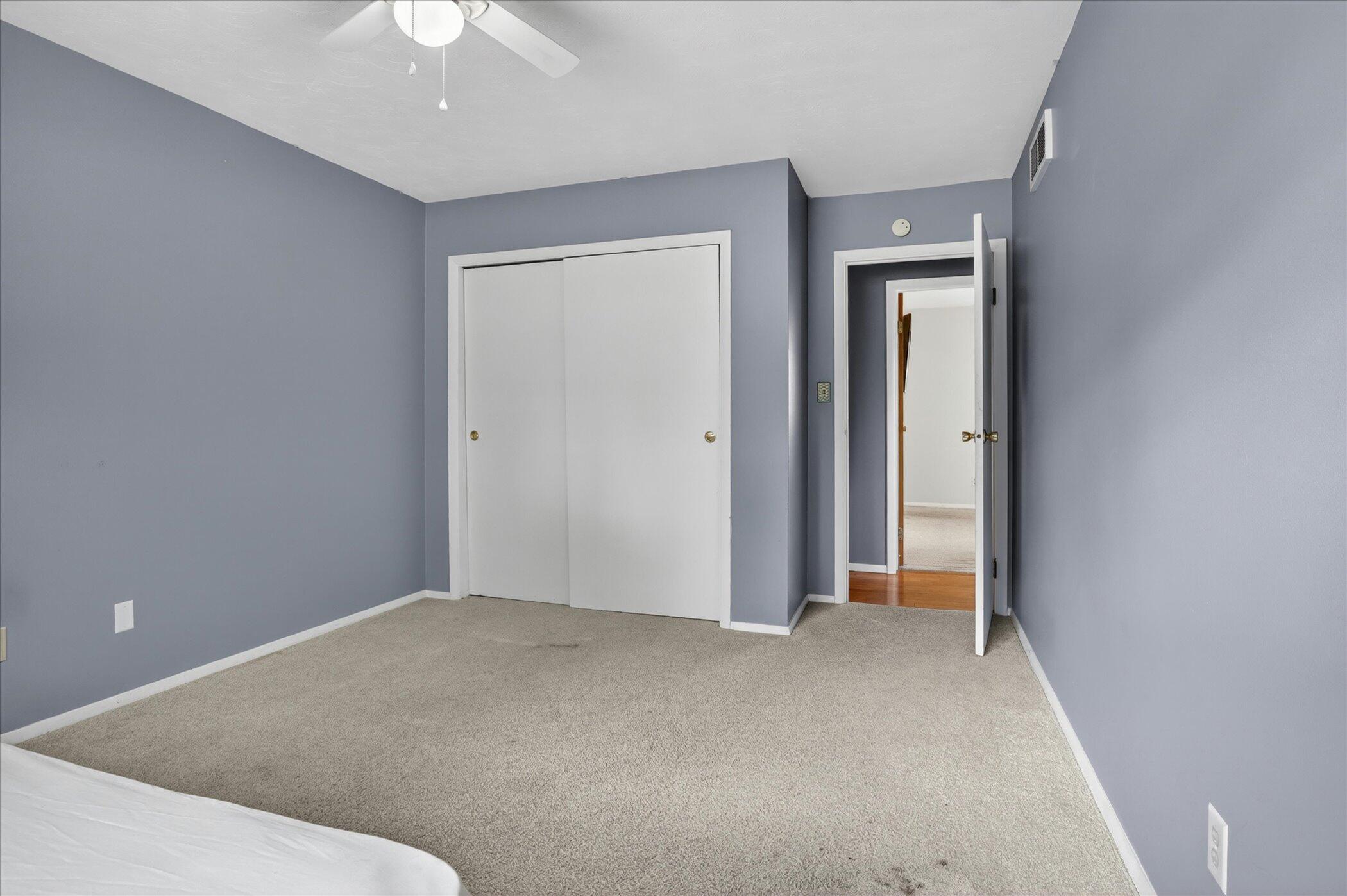 26414 Redfield Street Edwardsburg MI 49112