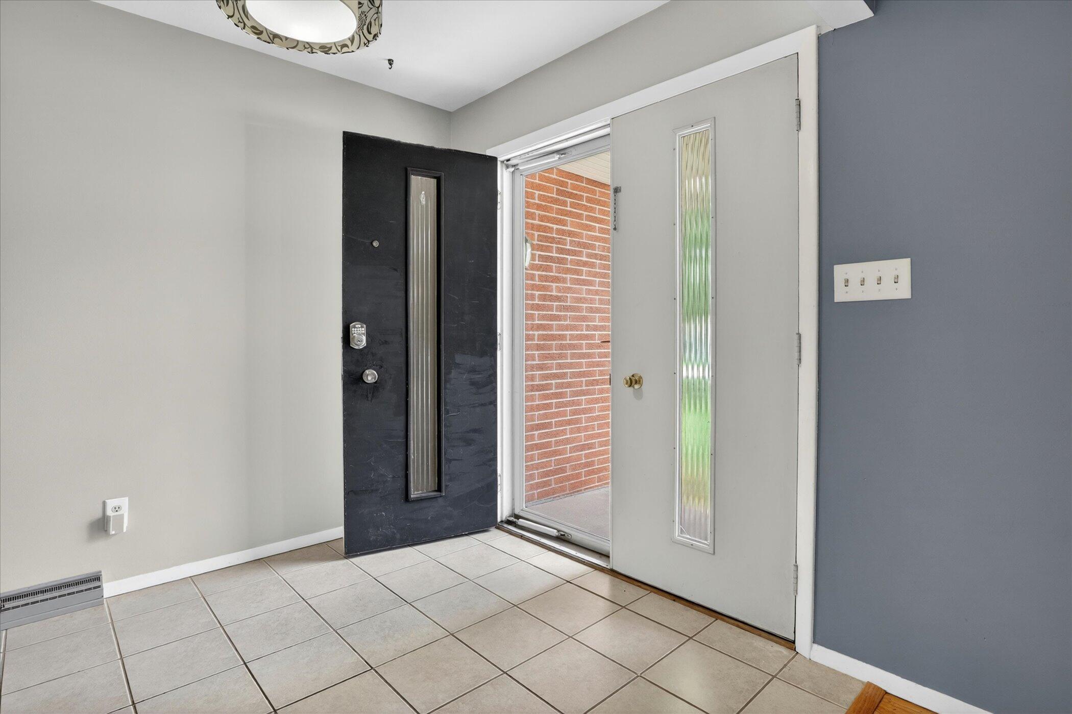 26414 Redfield Street Edwardsburg MI 49112