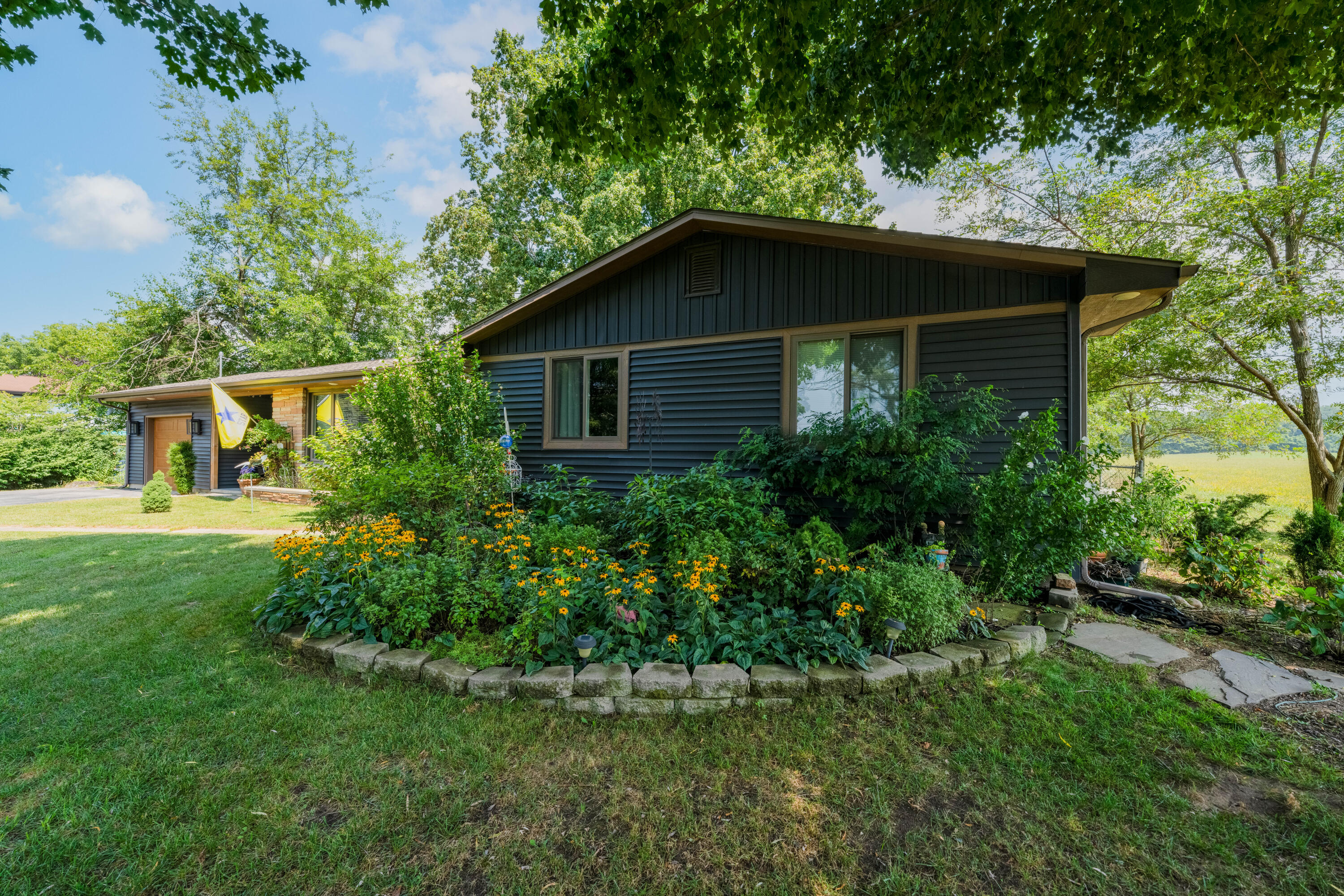 2249 68th Street Fennville MI 49408