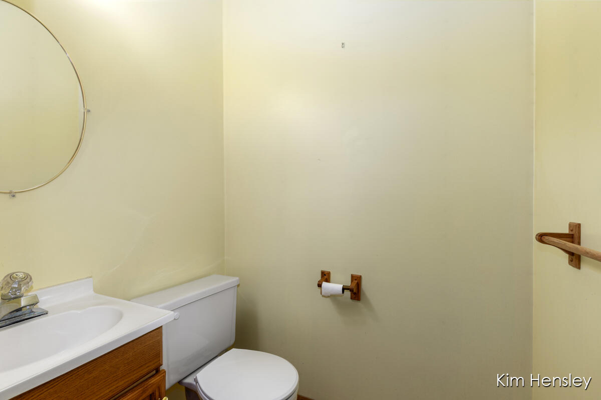 1085 4 Mile Road NE Grand Rapids MI 49525