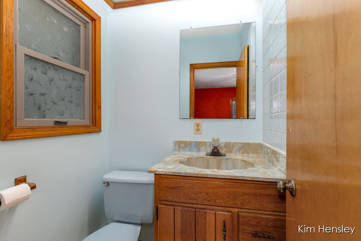 1085 4 Mile Road NE Grand Rapids MI 49525