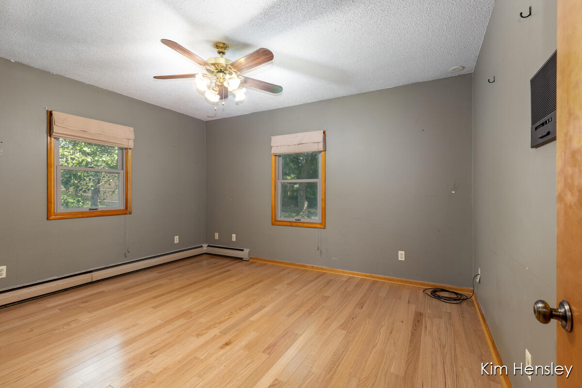 1085 4 Mile Road NE Grand Rapids MI 49525