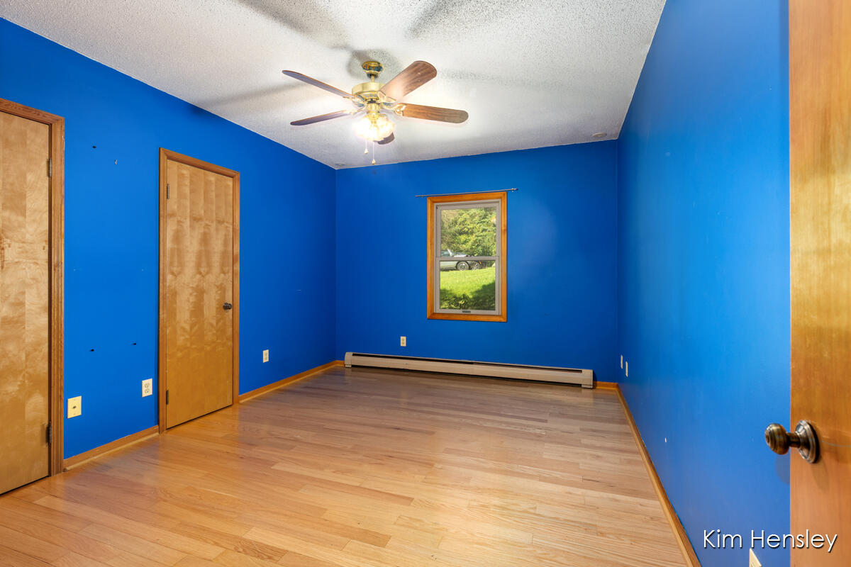 1085 4 Mile Road NE Grand Rapids MI 49525