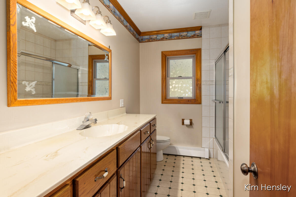 1085 4 Mile Road NE Grand Rapids MI 49525