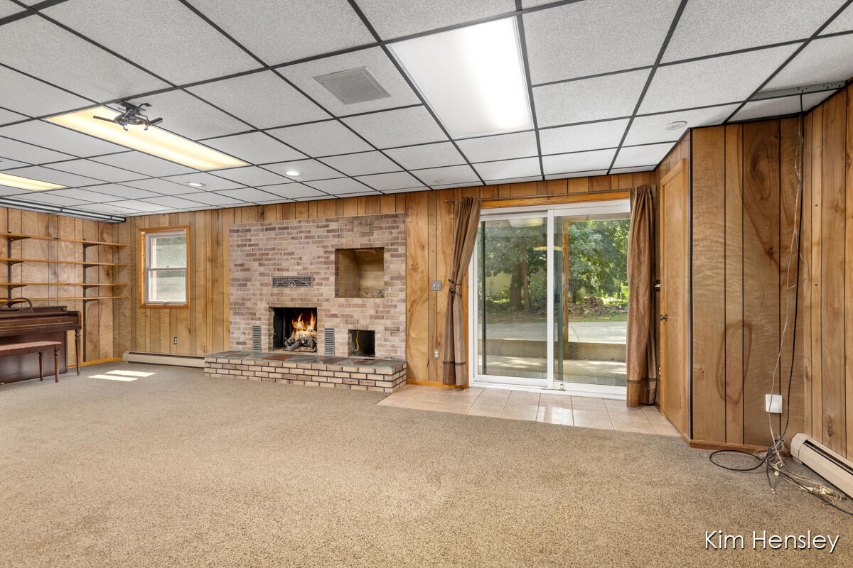1085 4 Mile Road NE Grand Rapids MI 49525