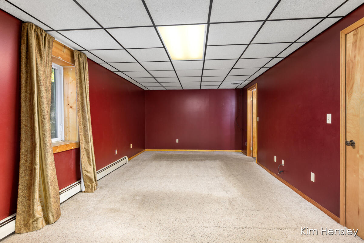 1085 4 Mile Road NE Grand Rapids MI 49525