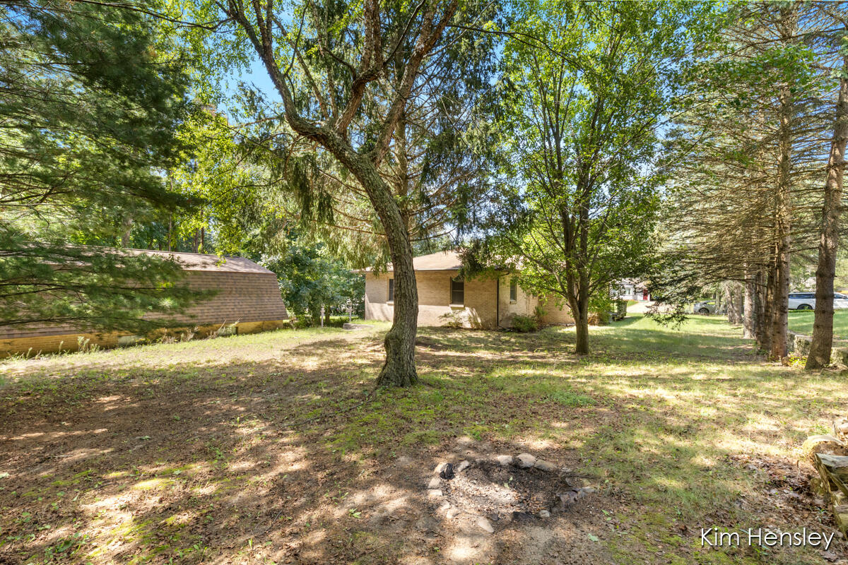 1085 4 Mile Road NE Grand Rapids MI 49525