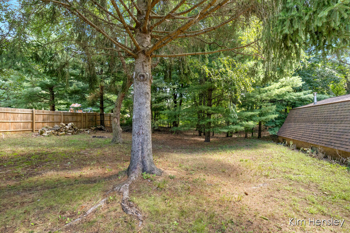 1085 4 Mile Road NE Grand Rapids MI 49525