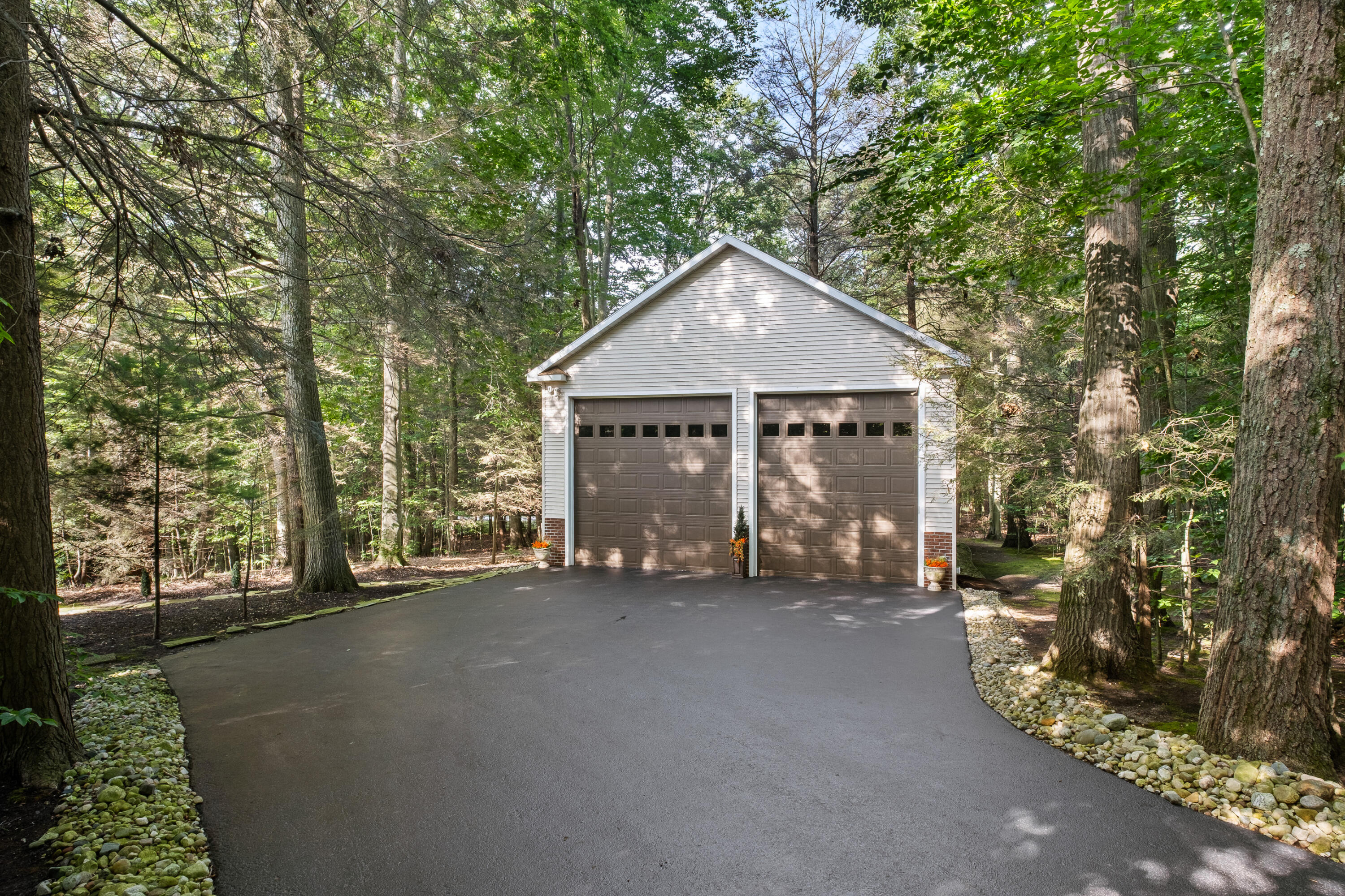 6065 N Scenic Woods Circle N Muskegon MI 49445