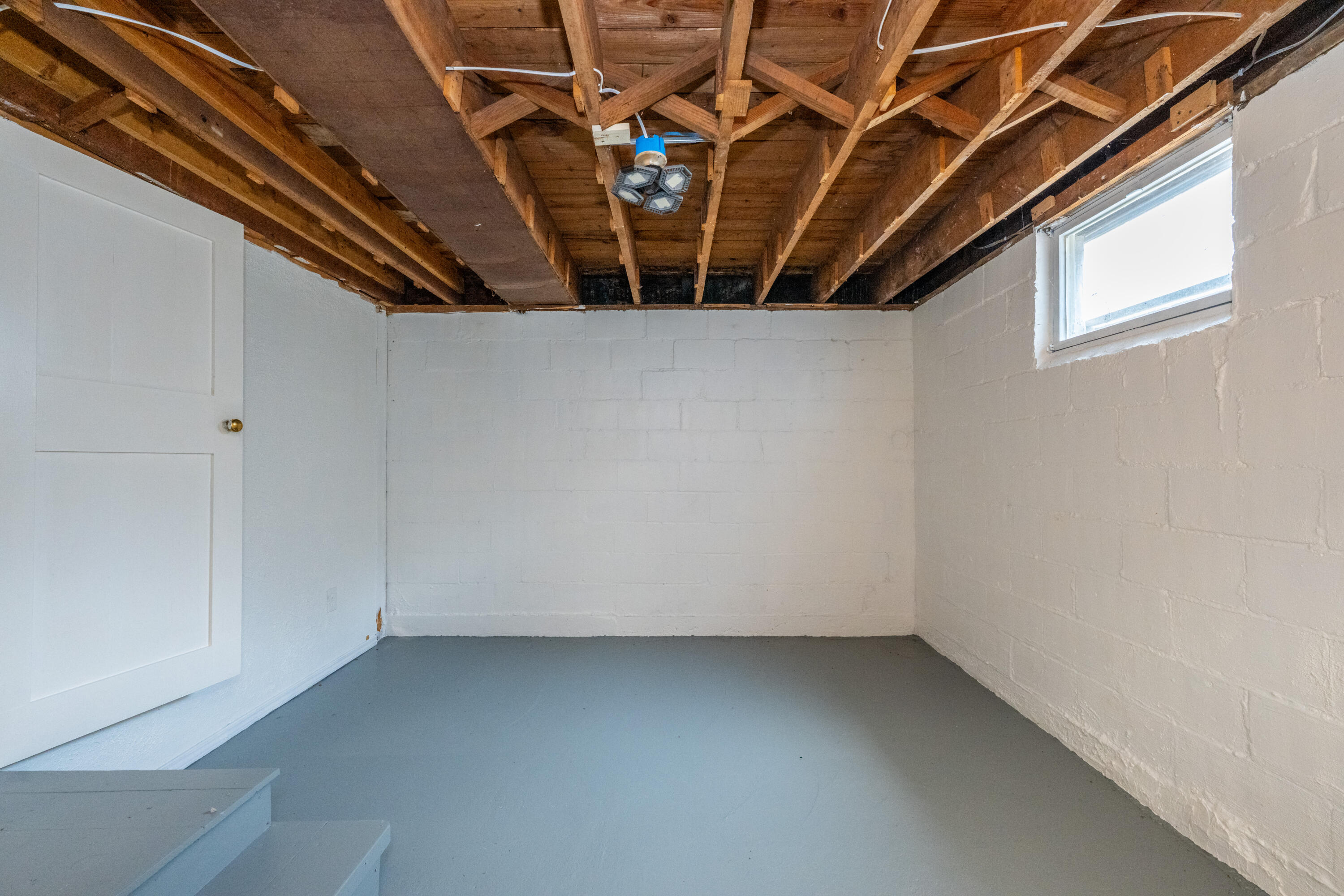 1643 Lyola Court Benton Harbor MI 49022