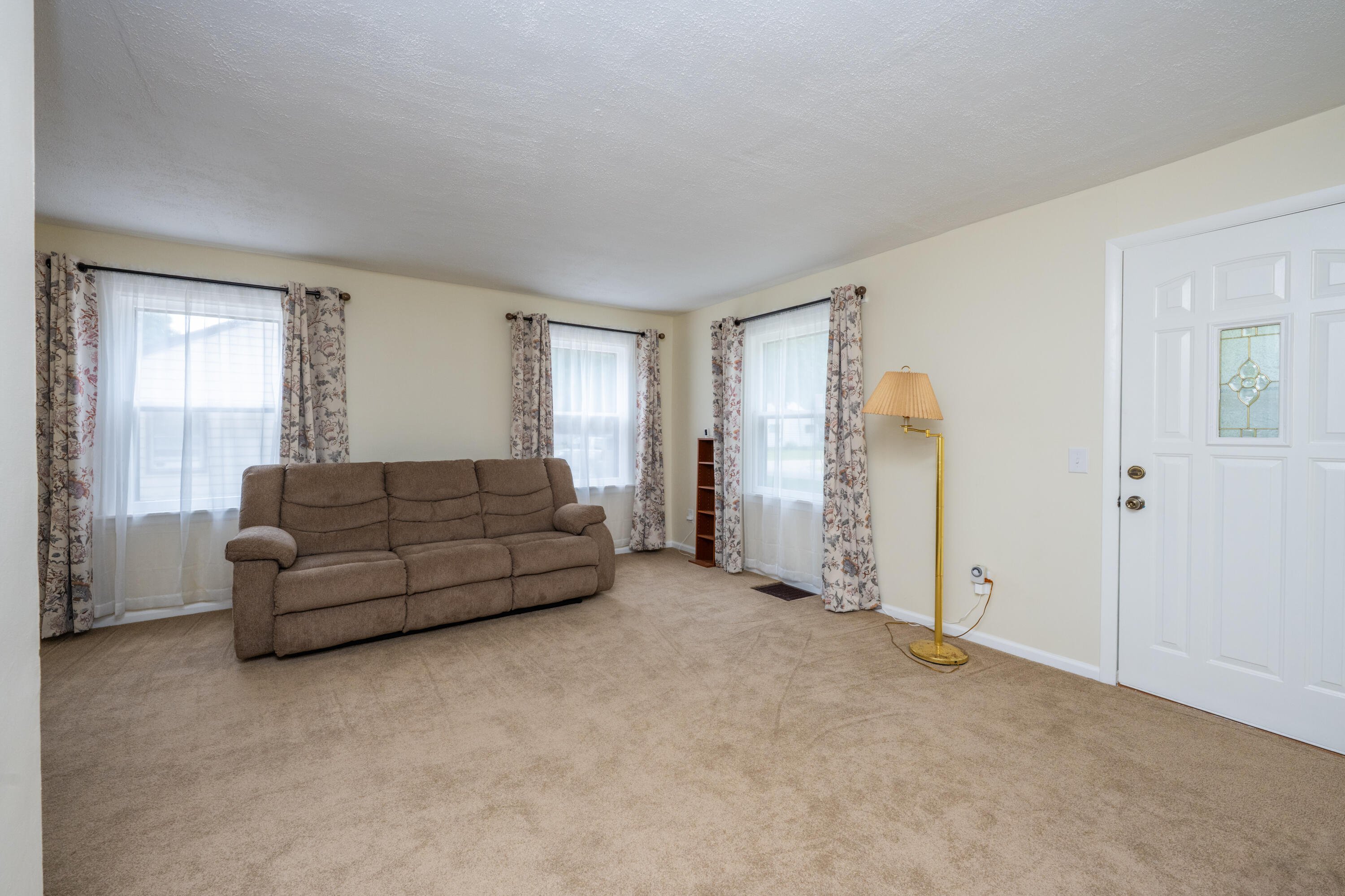 1643 Lyola Court Benton Harbor MI 49022