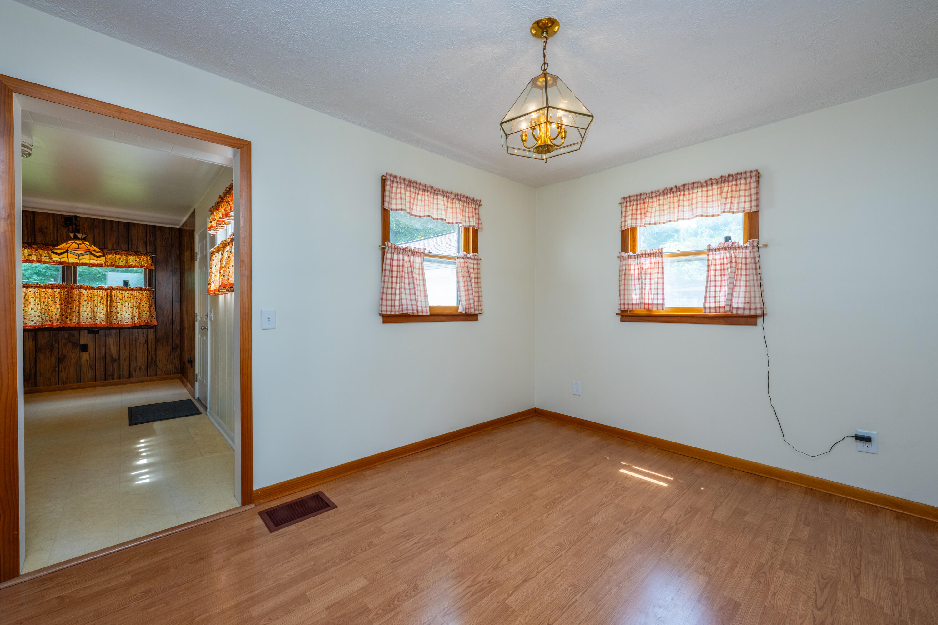 1643 Lyola Court Benton Harbor MI 49022