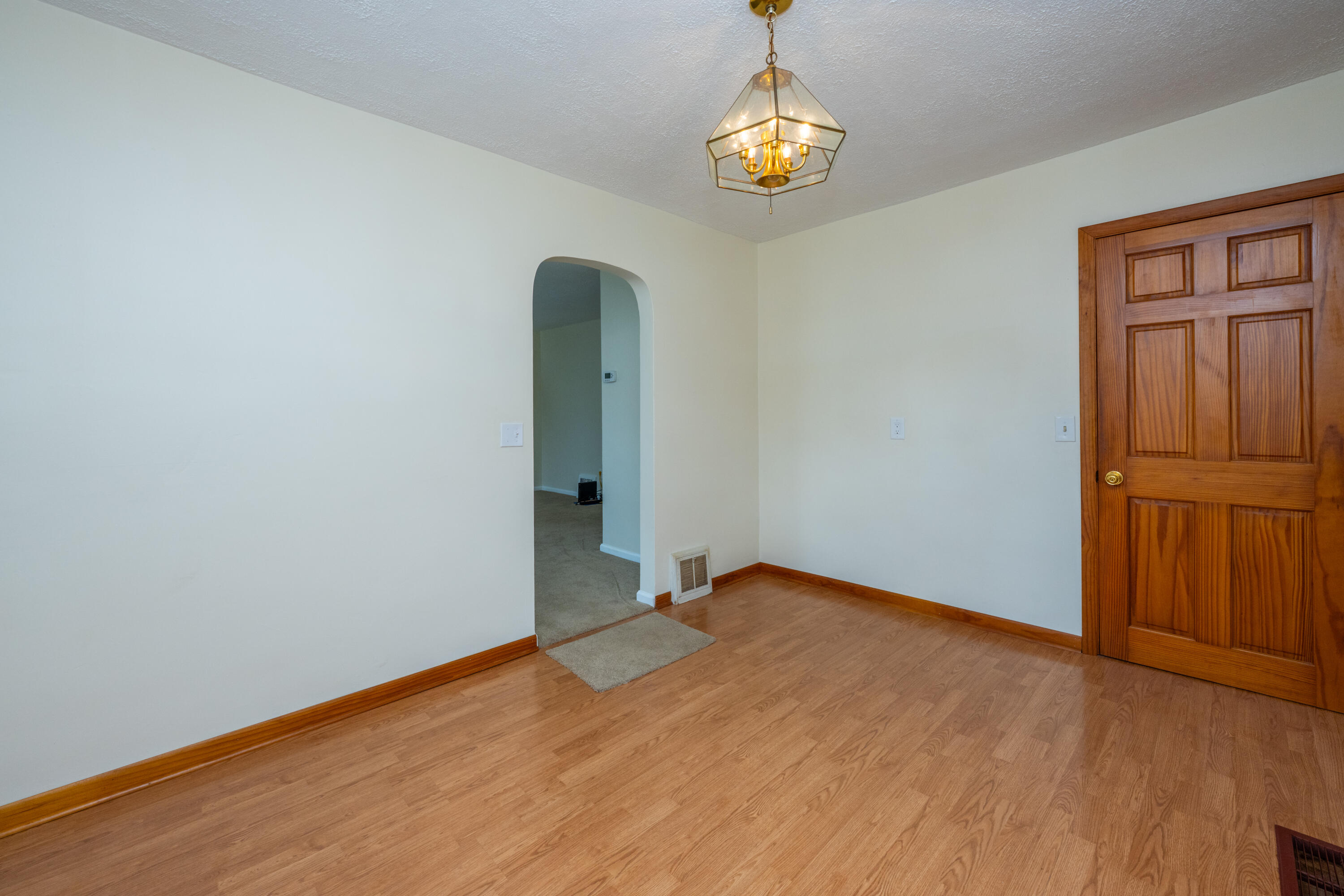 1643 Lyola Court Benton Harbor MI 49022