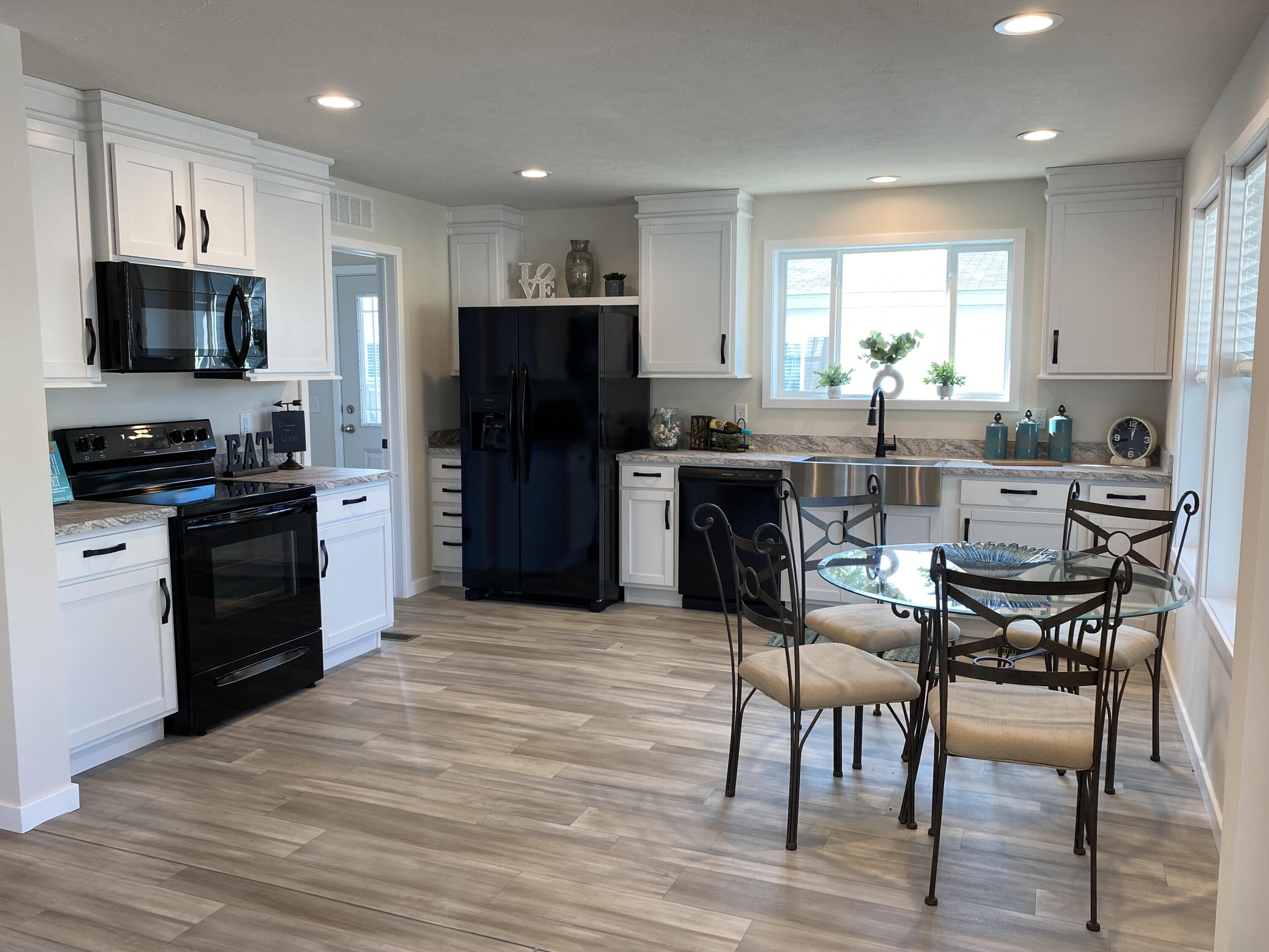 7117 White Oak Circle Portage MI 49002