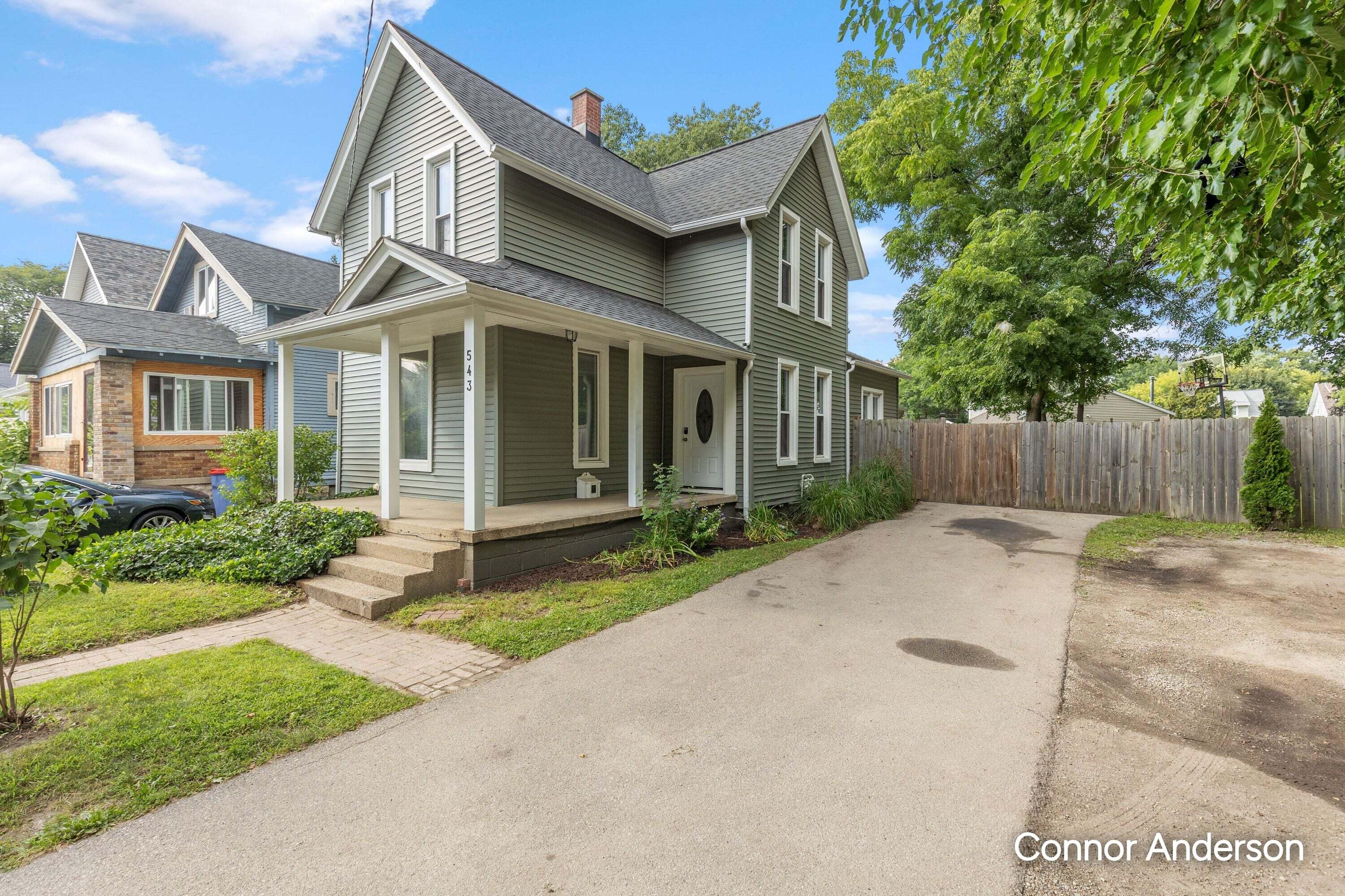 543 Leonard Street NE Grand Rapids MI 49503