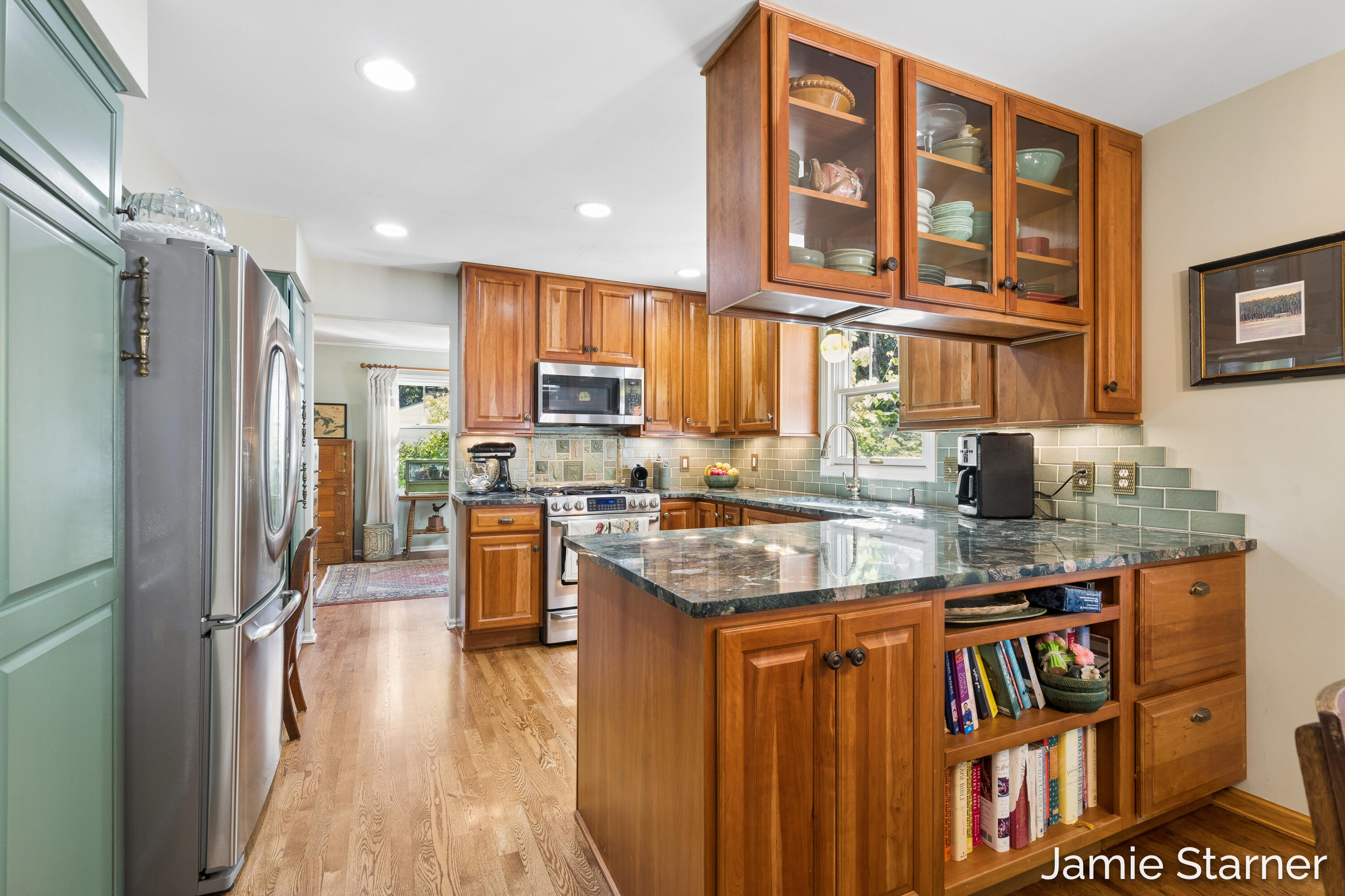 2110 Blueberry Drive NW Grand Rapids MI 49504