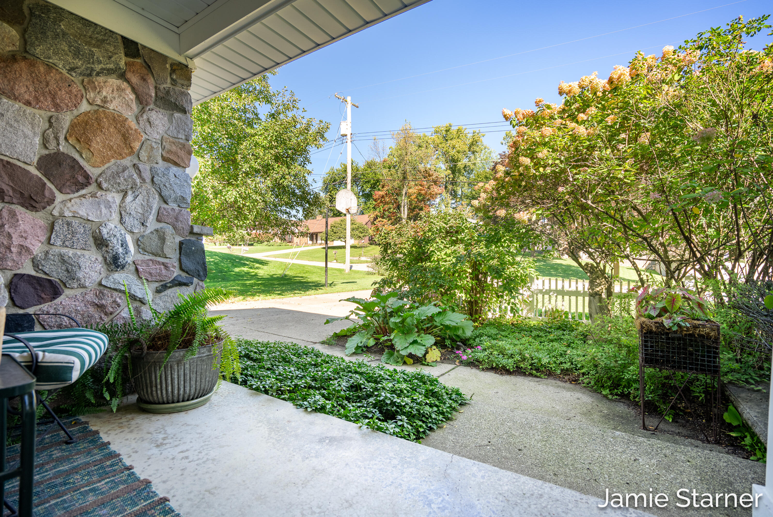 2110 Blueberry Drive NW Grand Rapids MI 49504