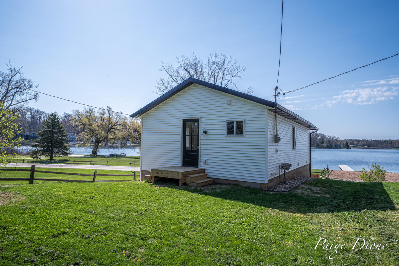 11069 Crooked Lake Drive NE Rockford MI 49341