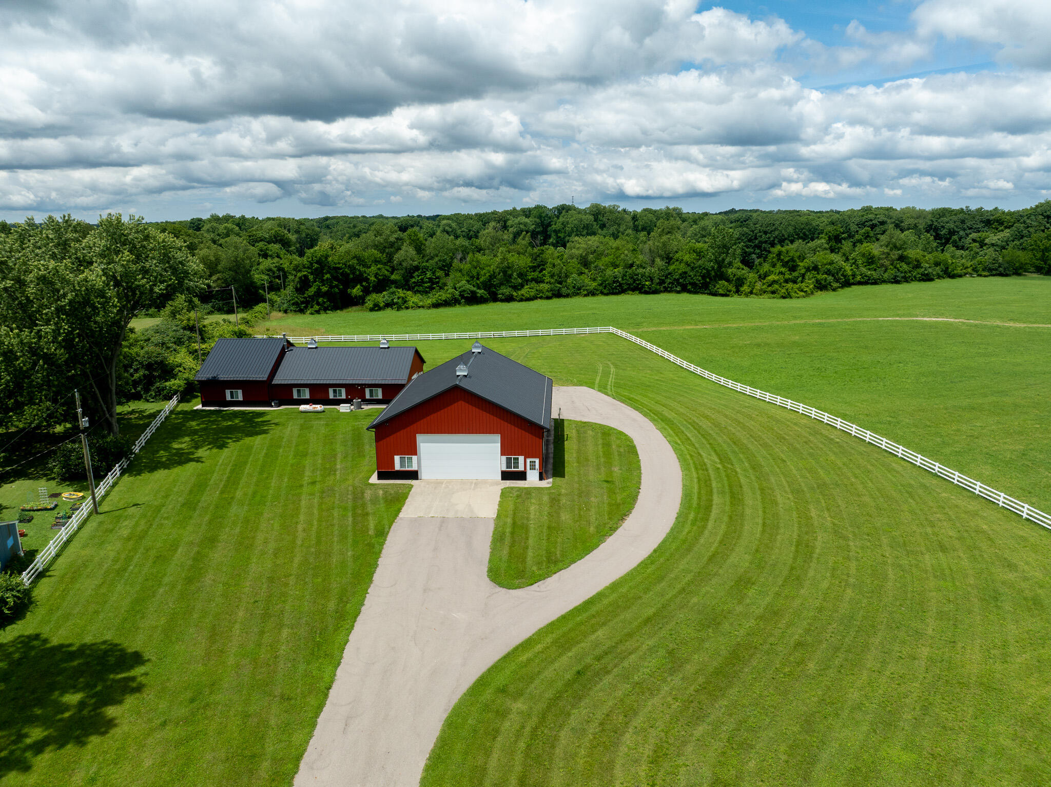 50.75 Weiser Road Niles MI 49120
