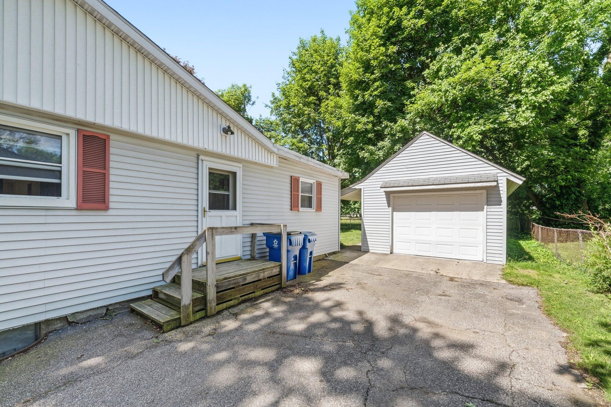 1343 Calhoun Street Kalamazoo MI 49006