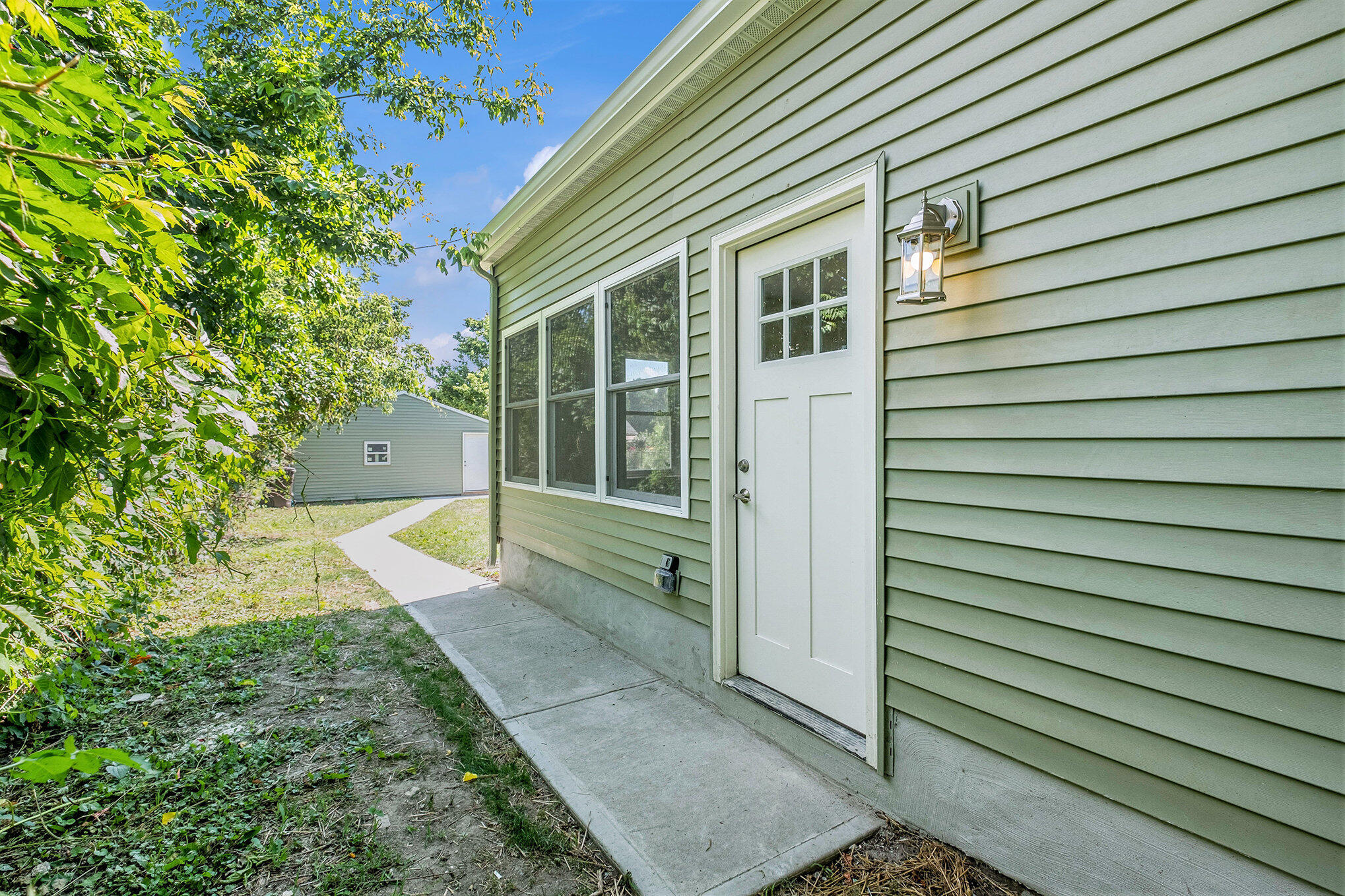 854 First Street NW Grand Rapids MI 49504