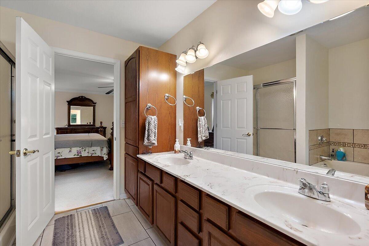 9354 Stratford Woods Trail Kalamazoo MI 49009