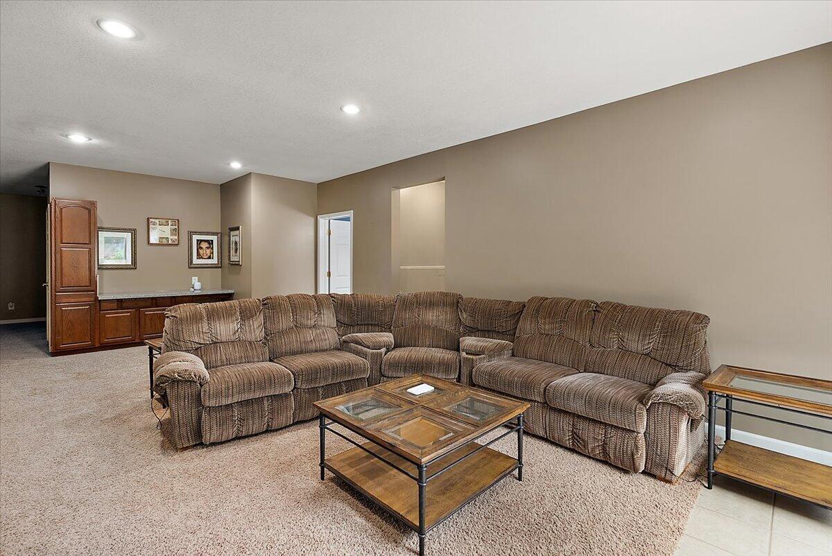 9354 Stratford Woods Trail Kalamazoo MI 49009