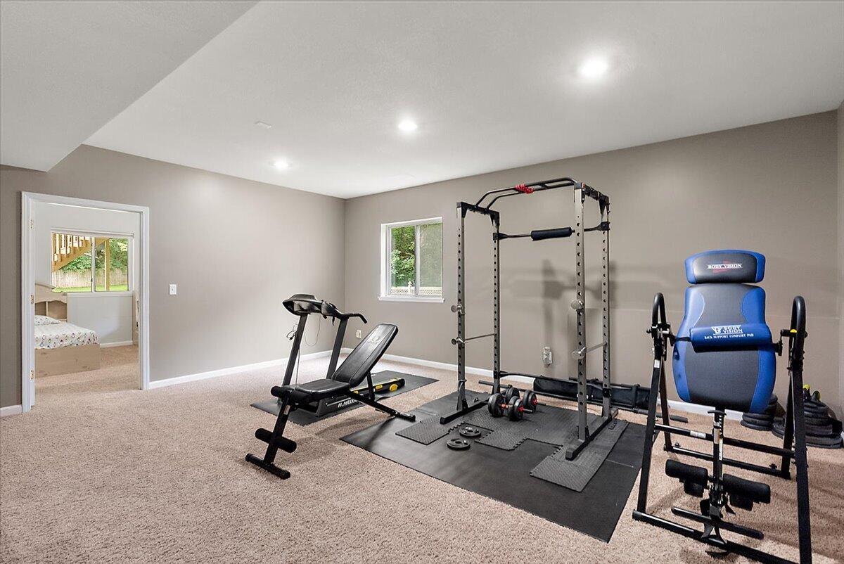 9354 Stratford Woods Trail Kalamazoo MI 49009