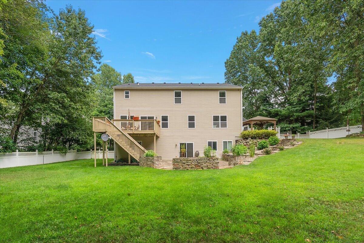 9354 Stratford Woods Trail Kalamazoo MI 49009