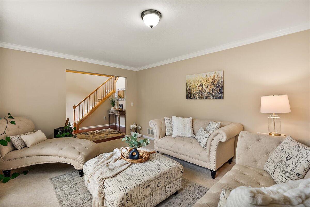 9354 Stratford Woods Trail Kalamazoo MI 49009